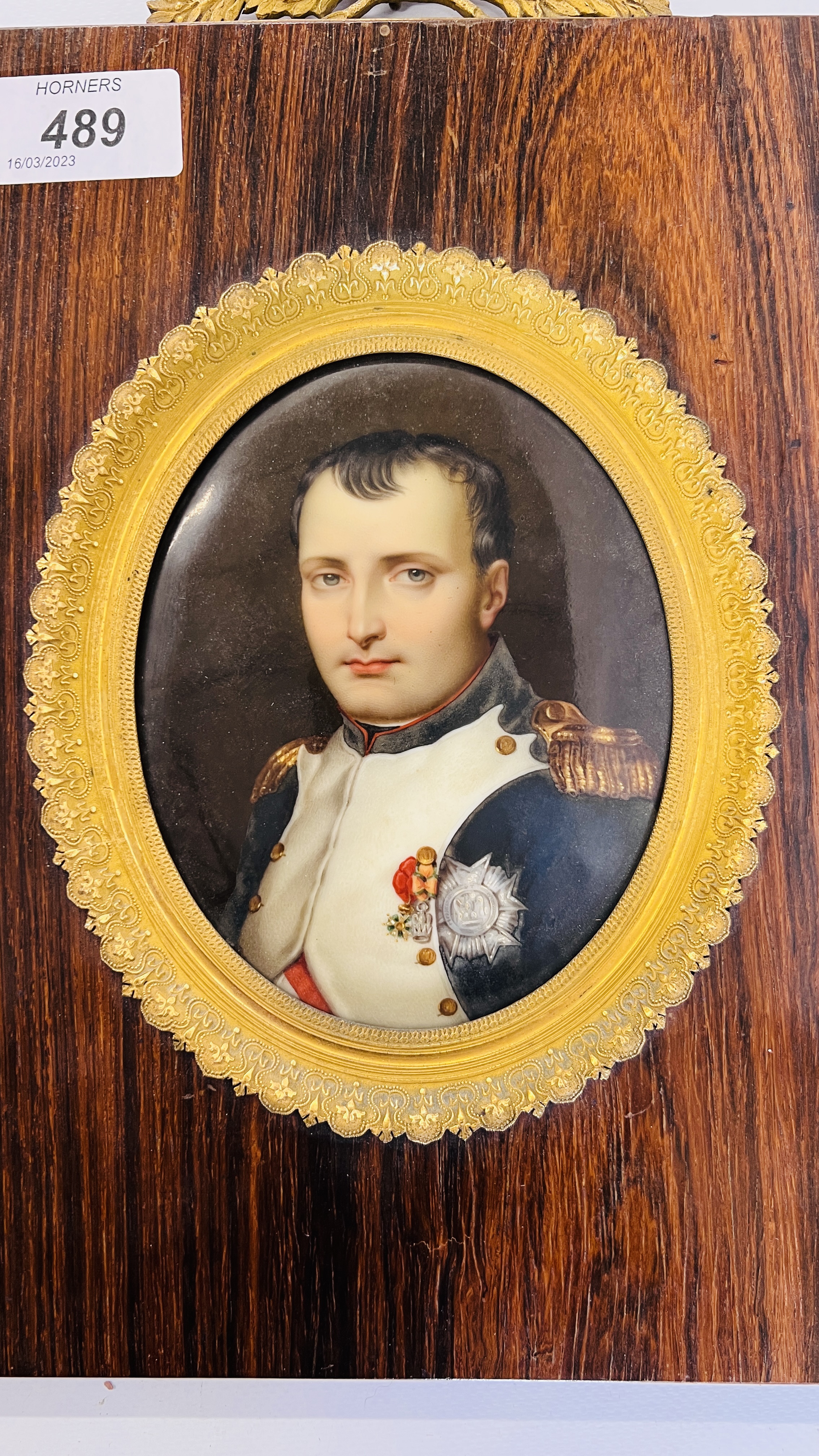 AN OVAL ENAMELLED PLAQUE OF NAPOLEON BY J. - Image 2 of 15