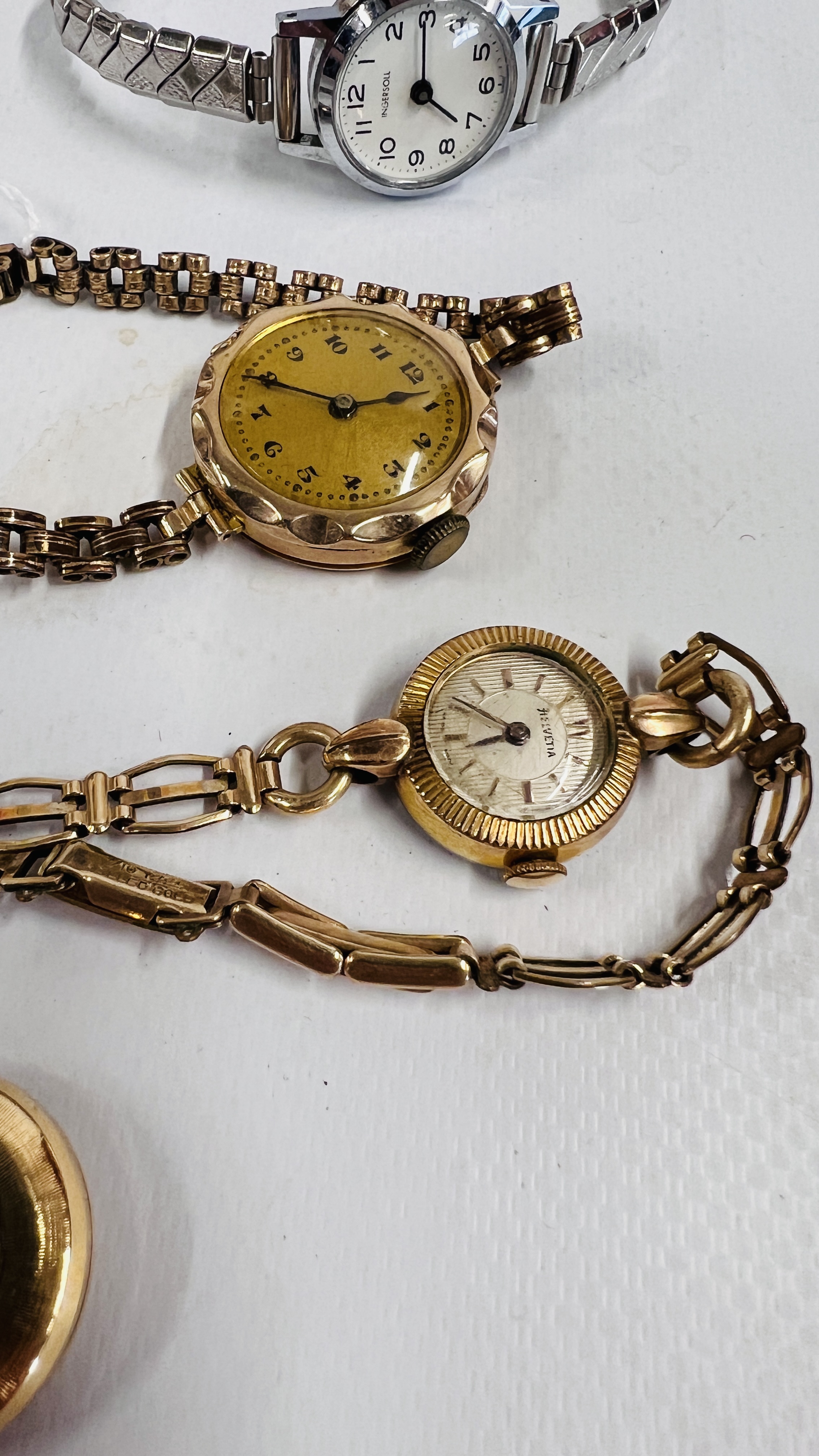 A PLATED CHAIN SUPPORTING A PLATED WATCH, A LADIES HELVETIA WRIST WATCH STEEL AND GOLD PLATED, - Image 3 of 5