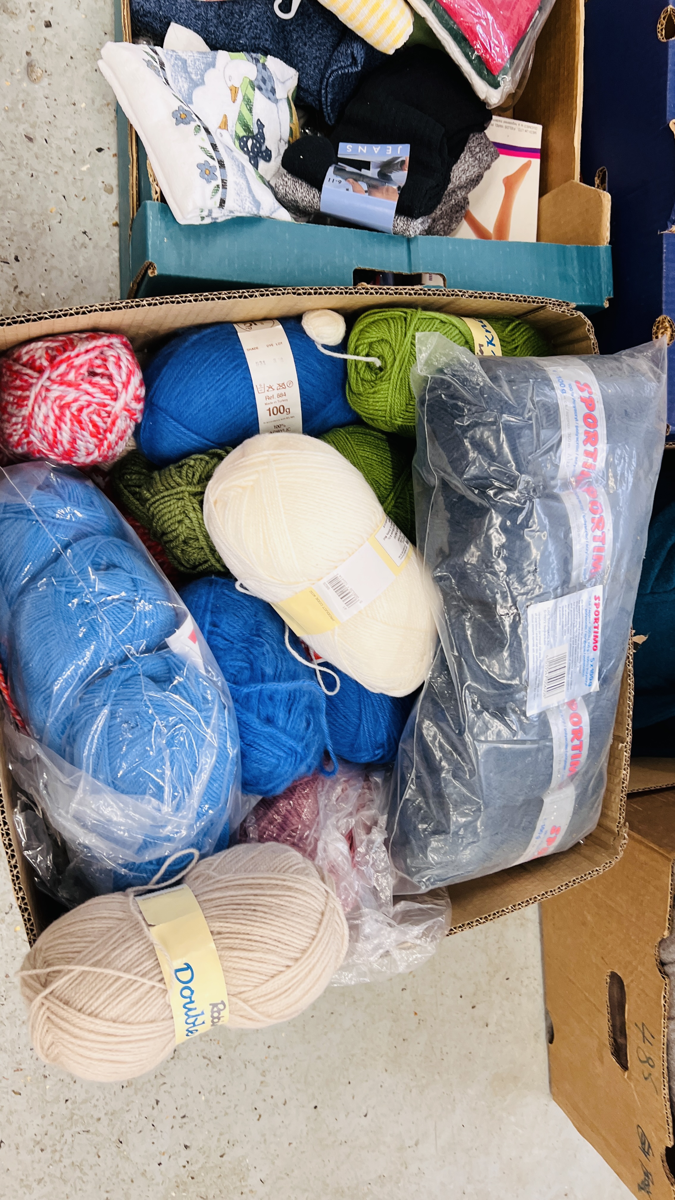 17 X BOXES OF ASSORTED CLOTHING, SHOES & BAGS MANY PACKAGED EXAMPLES + ONE BOX OF WOOL ETC. - Image 3 of 17