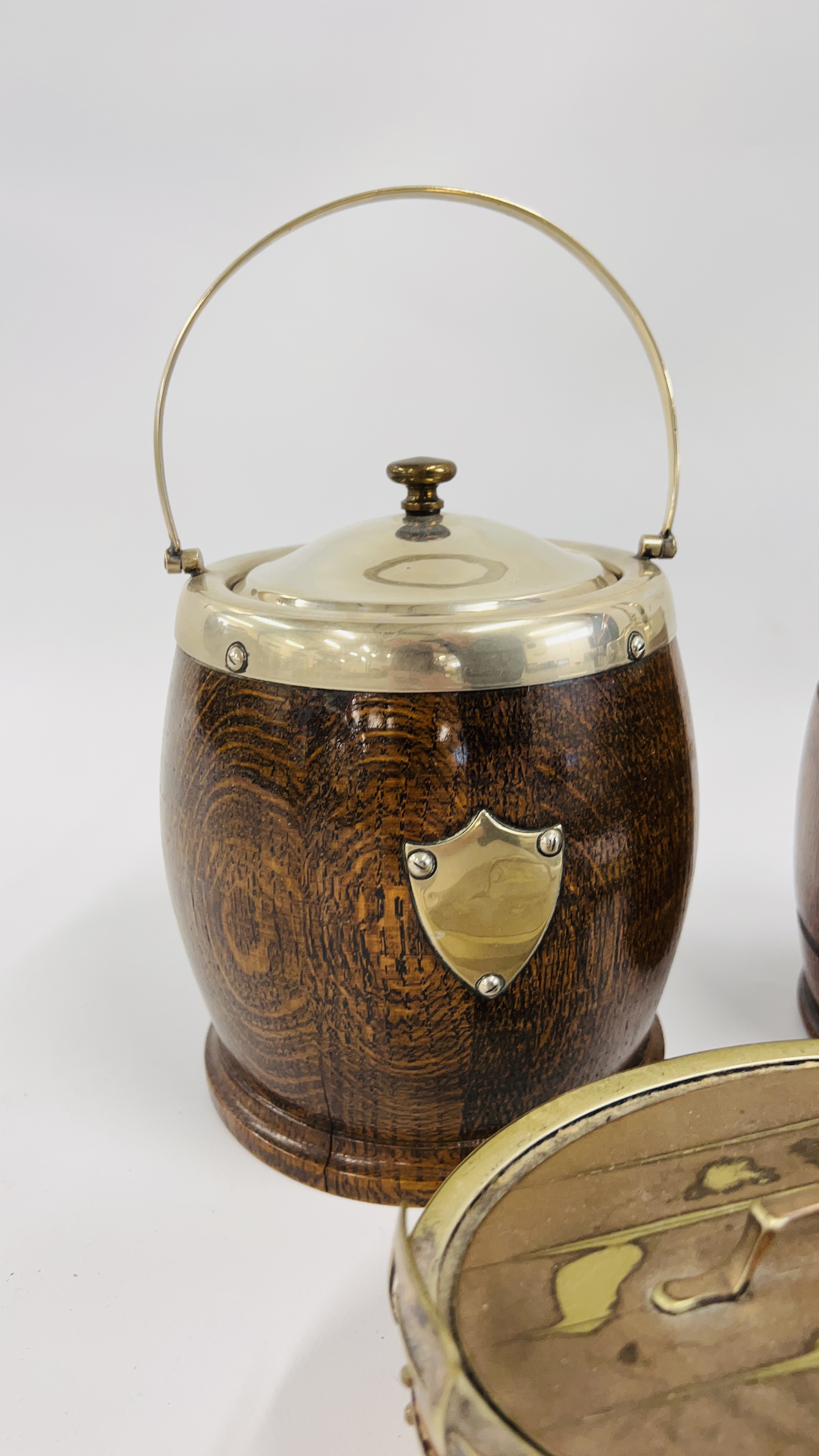 TWO OAK MINIATURE BARRELS WITH SILVER PLATED LIDS AND ONE FURTHER OAK AND PLATED BARREL ALONG WITH - Image 4 of 8