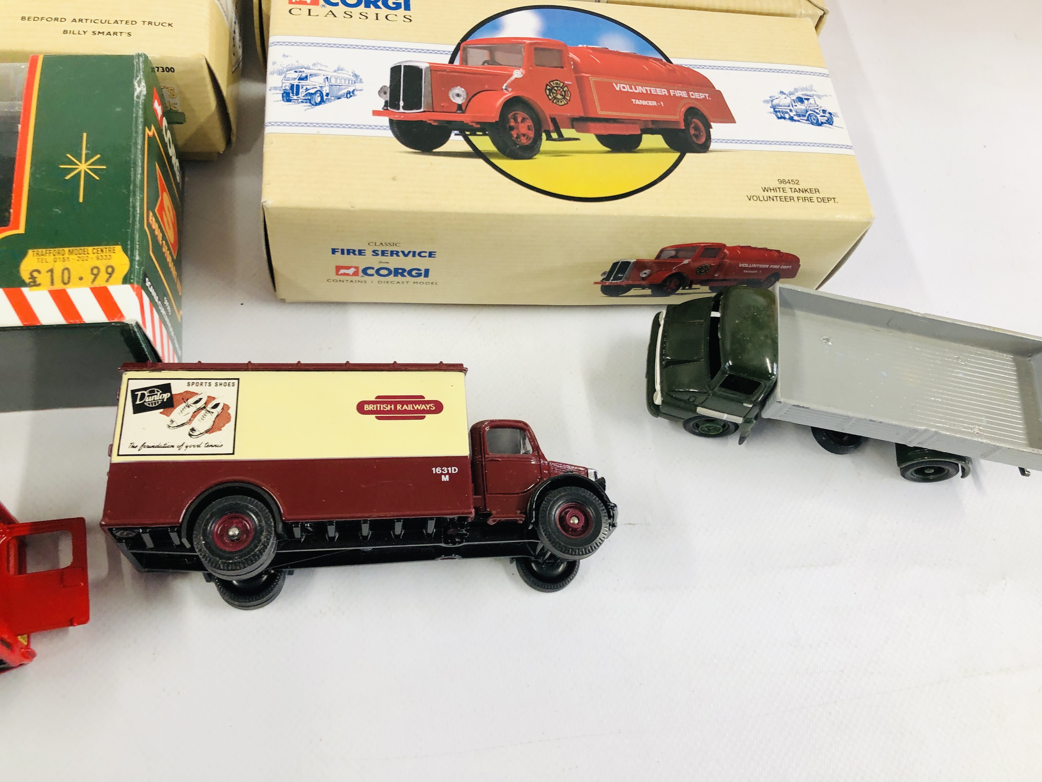 A FRUIT BOX CONTAINING BOXED LIMITED EDITION CORGI BUSSES, EDDIE STOBART LORRY ETC. - Image 3 of 6