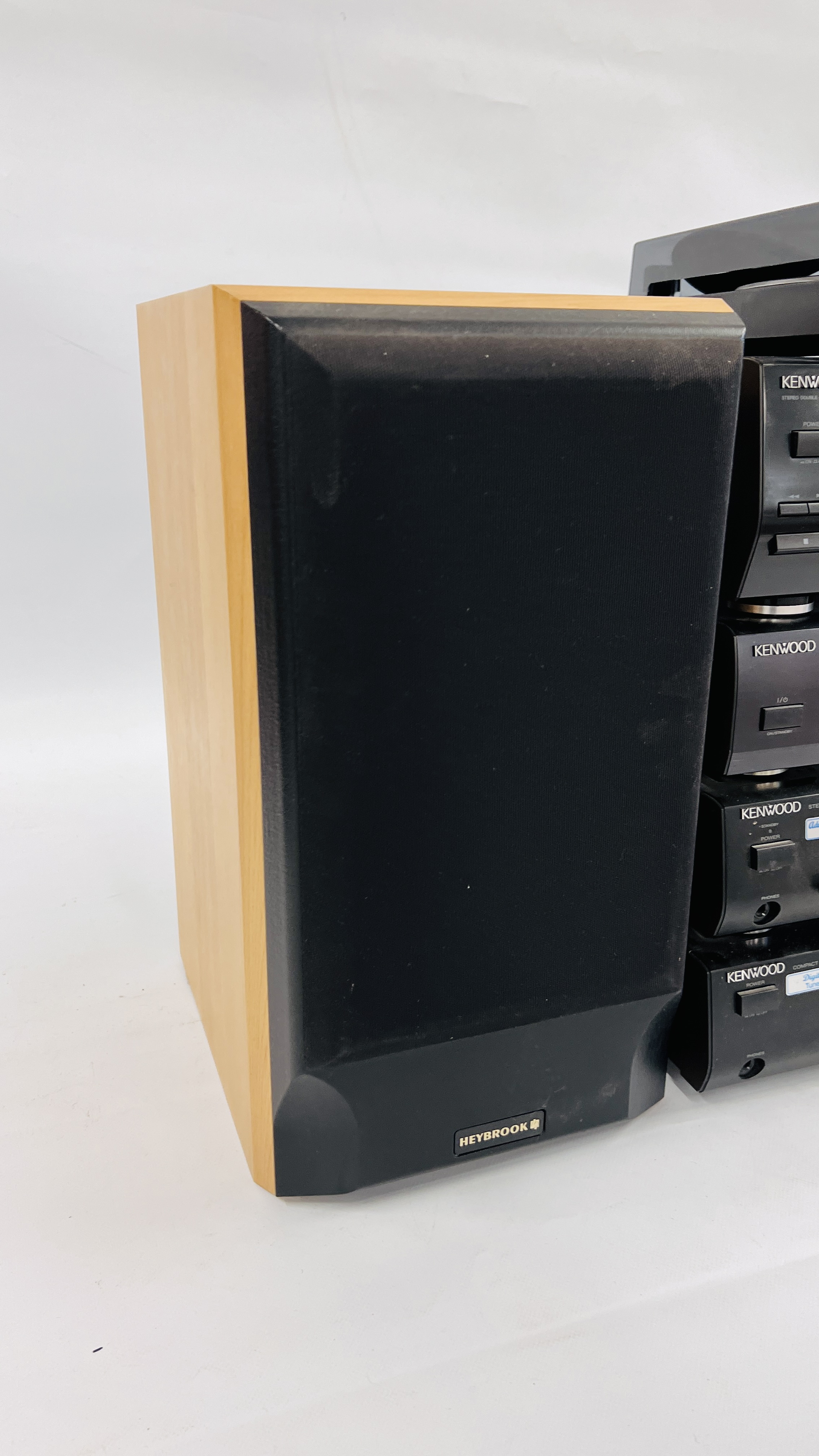 A KENWOOD 5 PIECE HI-FI SYSTEM COMPRISING OF STEREO, DOUBLE CASSETTE DECK KXF-W1030, - Image 5 of 9