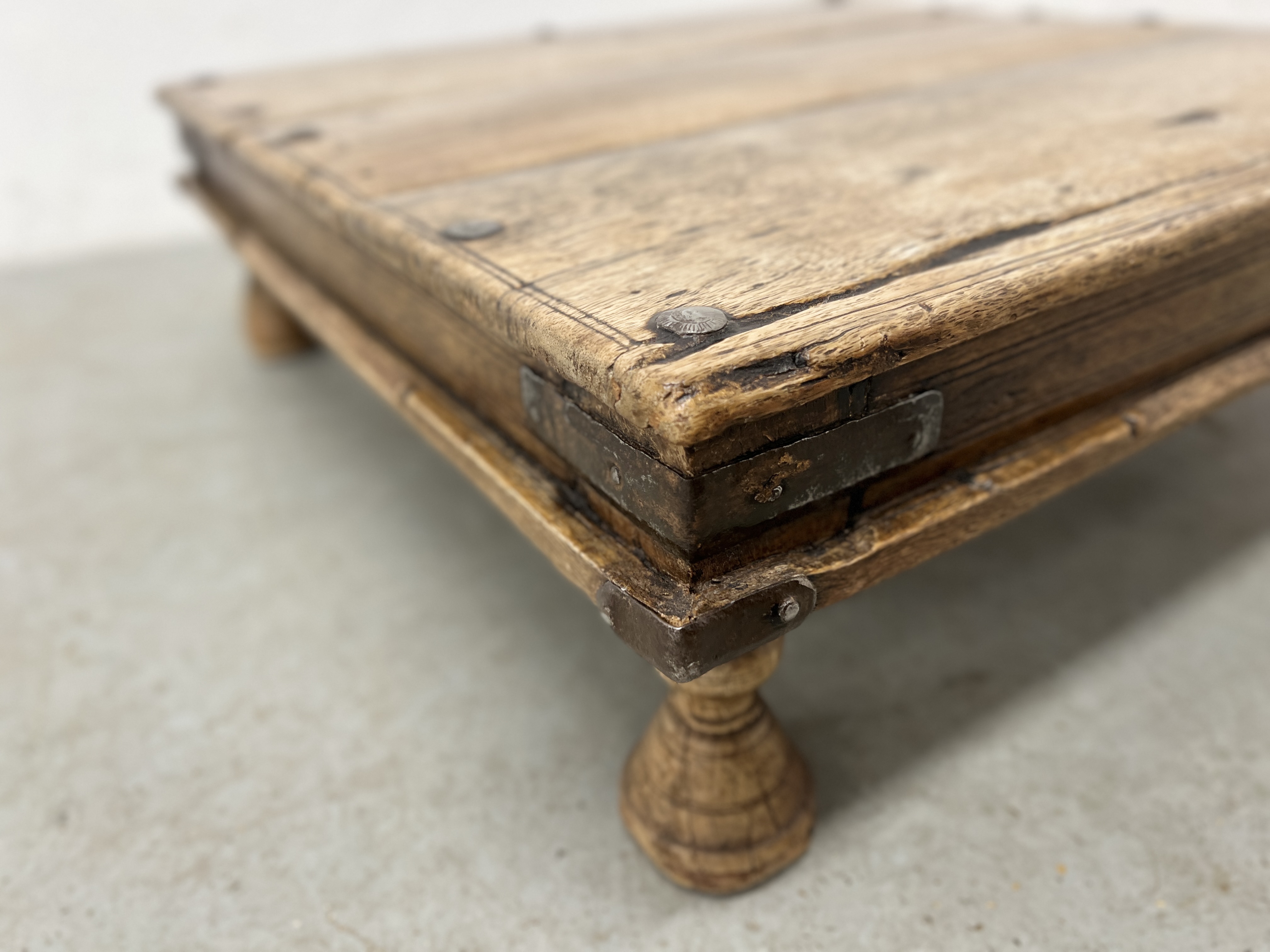 A MIDDLE EASTERN HARDWOOD LOW COFFEE TABLE W 61CM X D 60CM X H 19CM. - Image 4 of 8