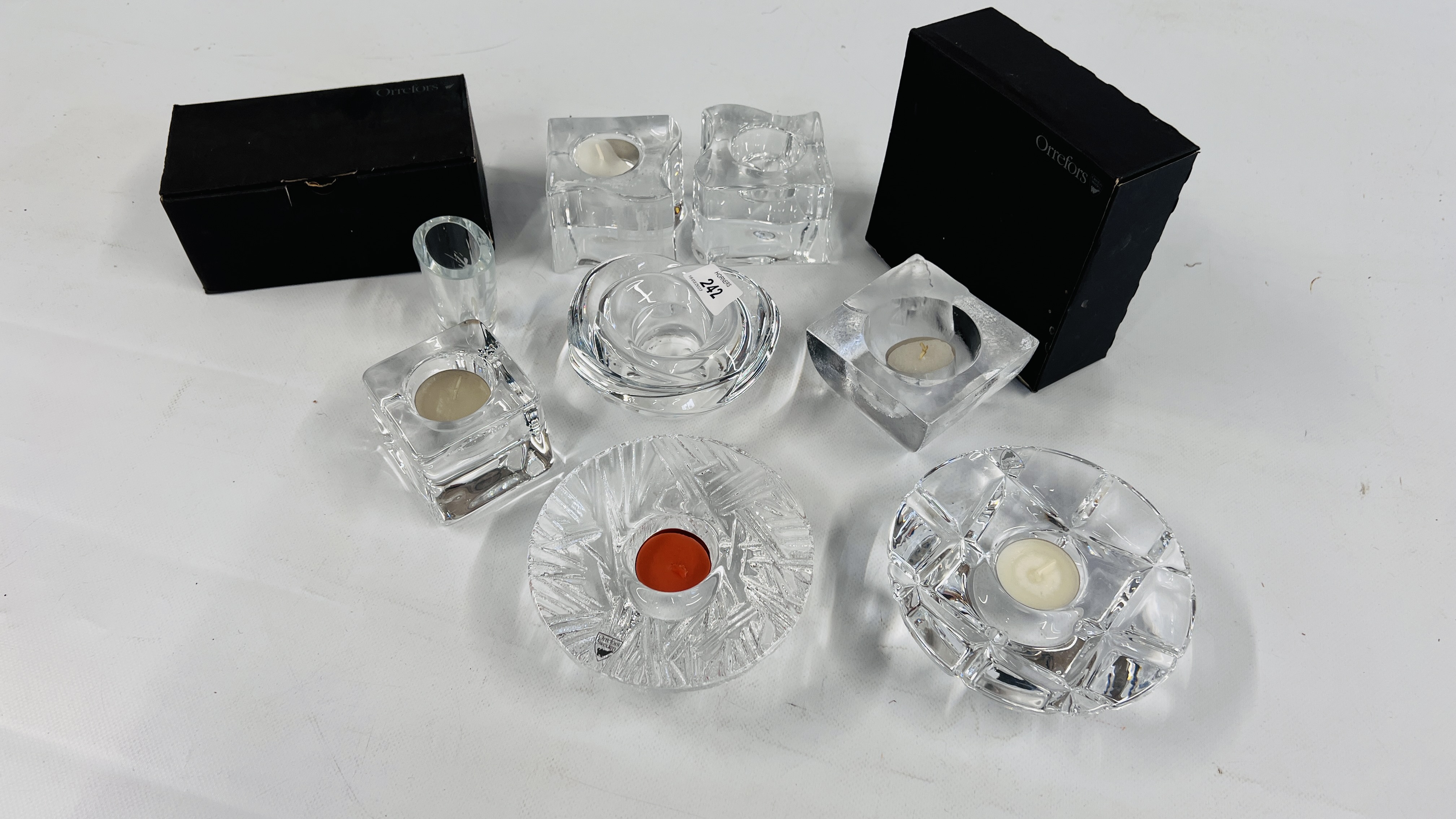 2 x BOXED ORREFORS GLASS CANDLE HOLDERS TO INCLUDE MADISON & PUZZLE AND ONE OTHER TEA LIGHT HOLDER - Image 6 of 6
