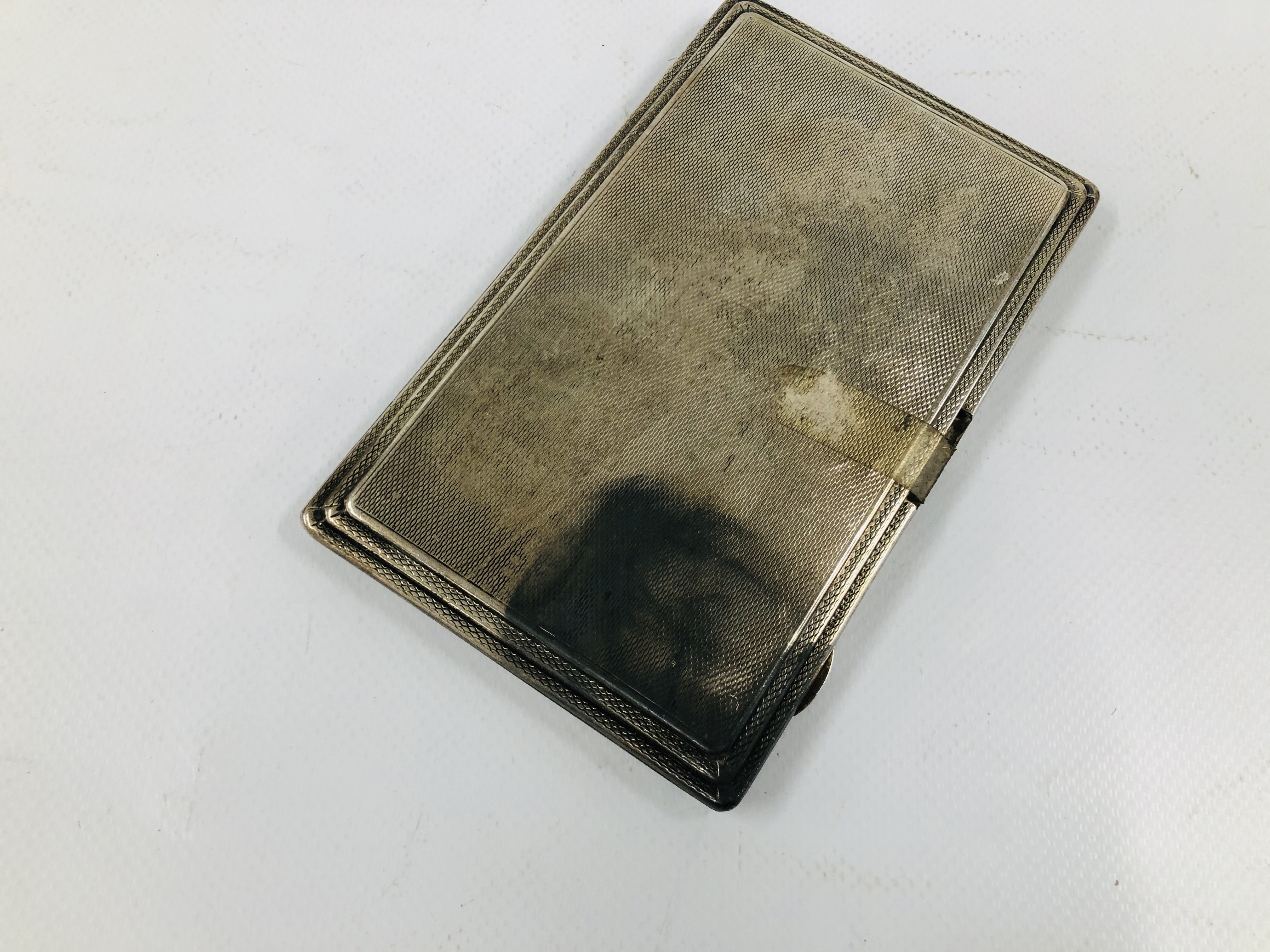 A SILVER CIGARETTE CASE A/F BIRMINGHAM ASSAY WITH PERSONALISED INSCRIPTION ALONG WITH TWO SMALL - Image 15 of 16