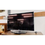 SAMSUNG 40 INCH FLAT SCREEN TV COMPLETE WITH REMOTE - TYPE UE40D5000 - SOLD AS SEEN.