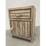 A MODERN LIMED OAK SINGLE DRAWER BATH / BEDSIDE CABINET - W 46CM X D 40CM X H 60CM.