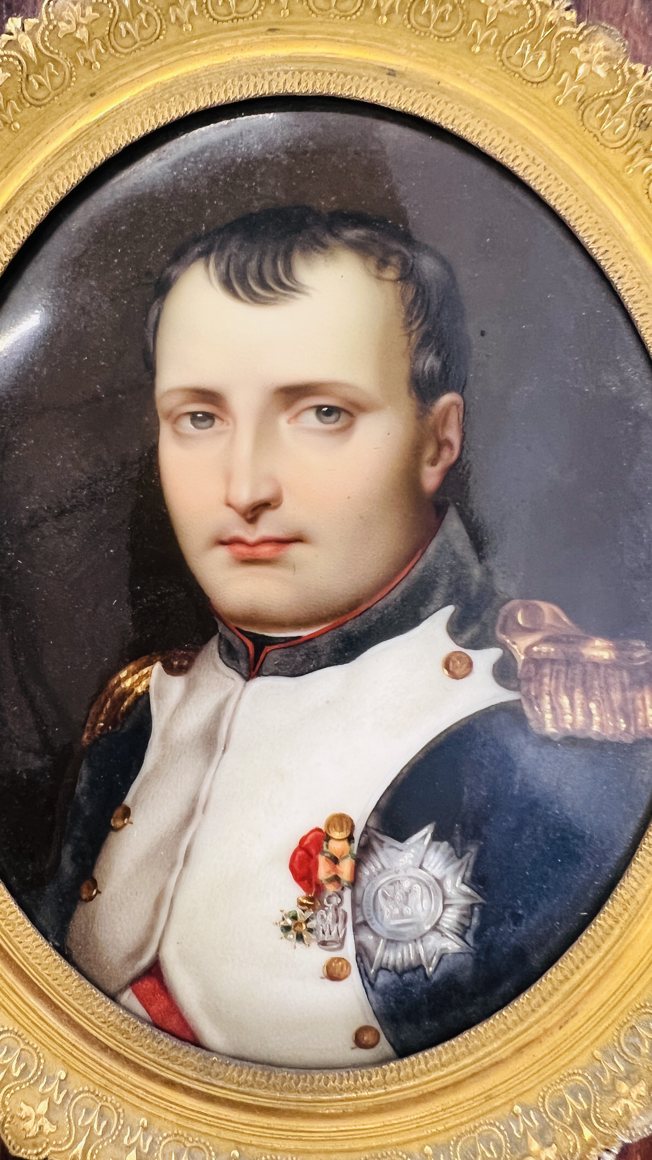 AN OVAL ENAMELLED PLAQUE OF NAPOLEON BY J. - Image 3 of 15