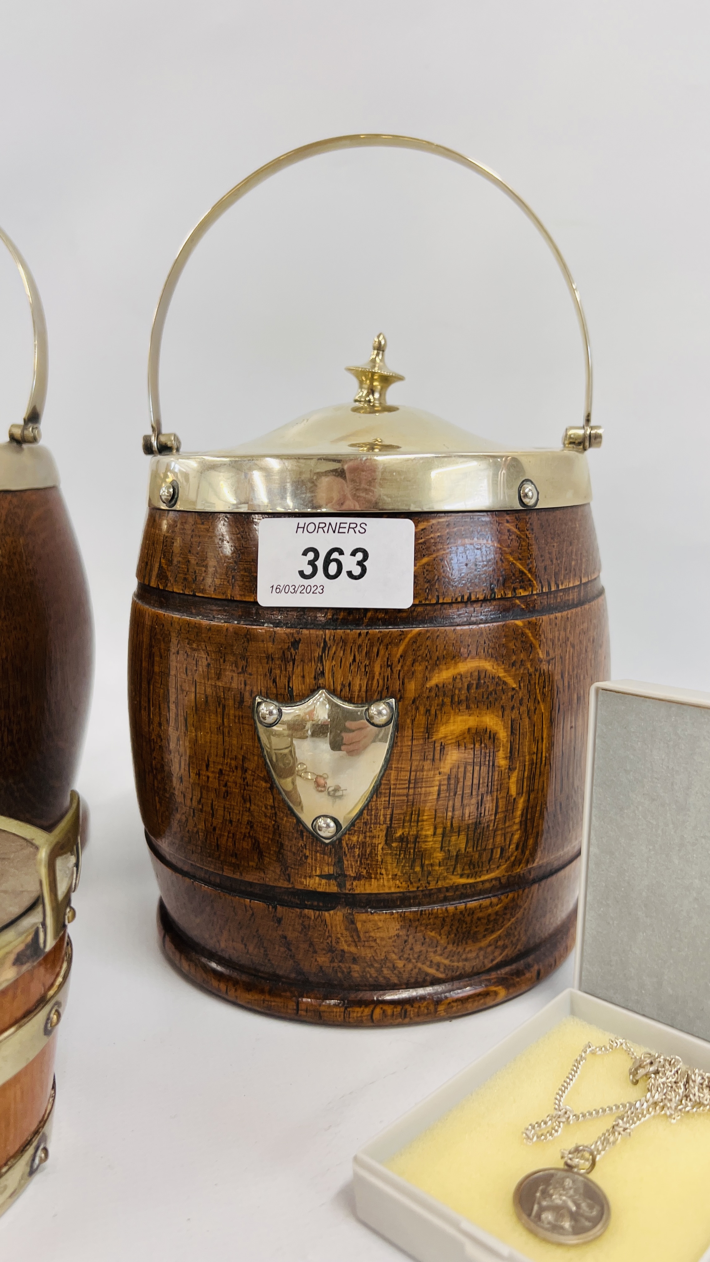 TWO OAK MINIATURE BARRELS WITH SILVER PLATED LIDS AND ONE FURTHER OAK AND PLATED BARREL ALONG WITH - Image 2 of 8