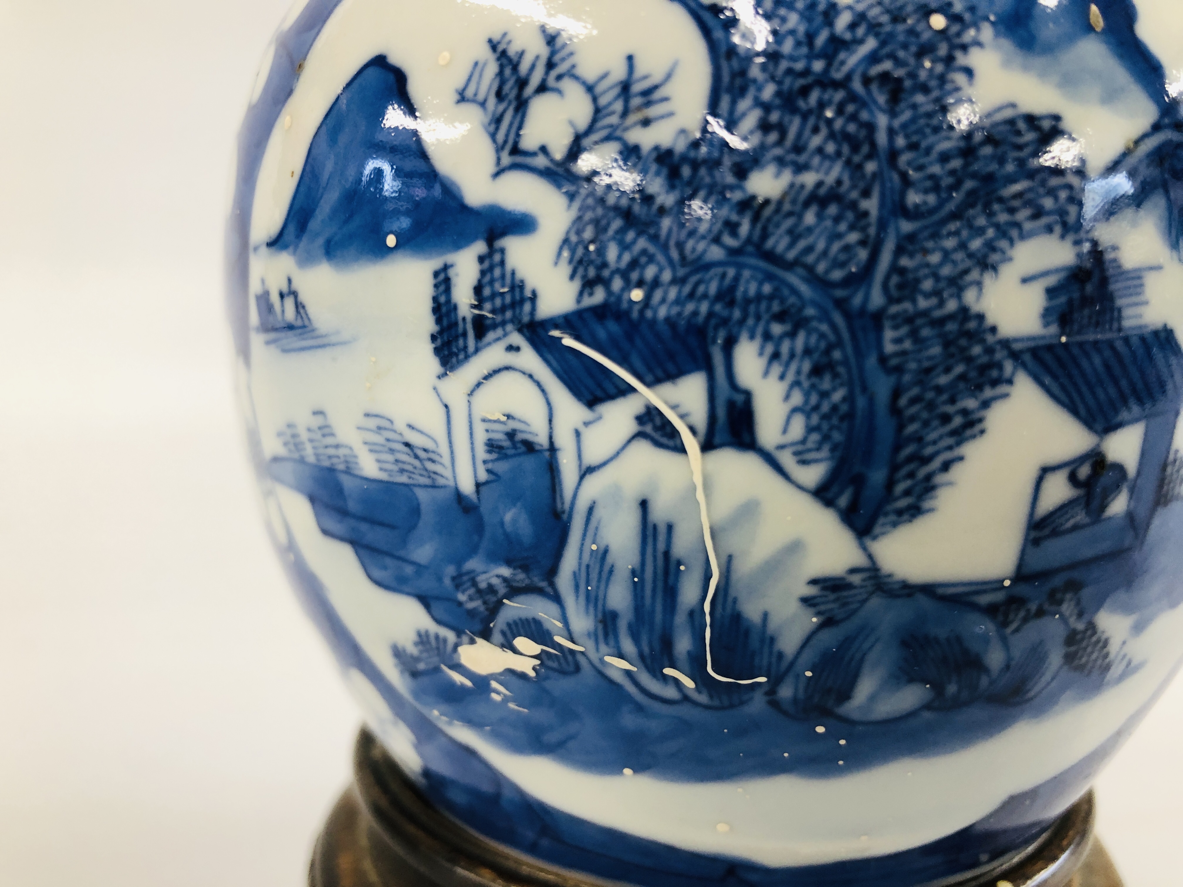 A ORIENTAL BLUE AND WHITE GINGER JAR AND STAND ALONG WITH A JAPANESE BUDDA FIGURE. - Image 8 of 10
