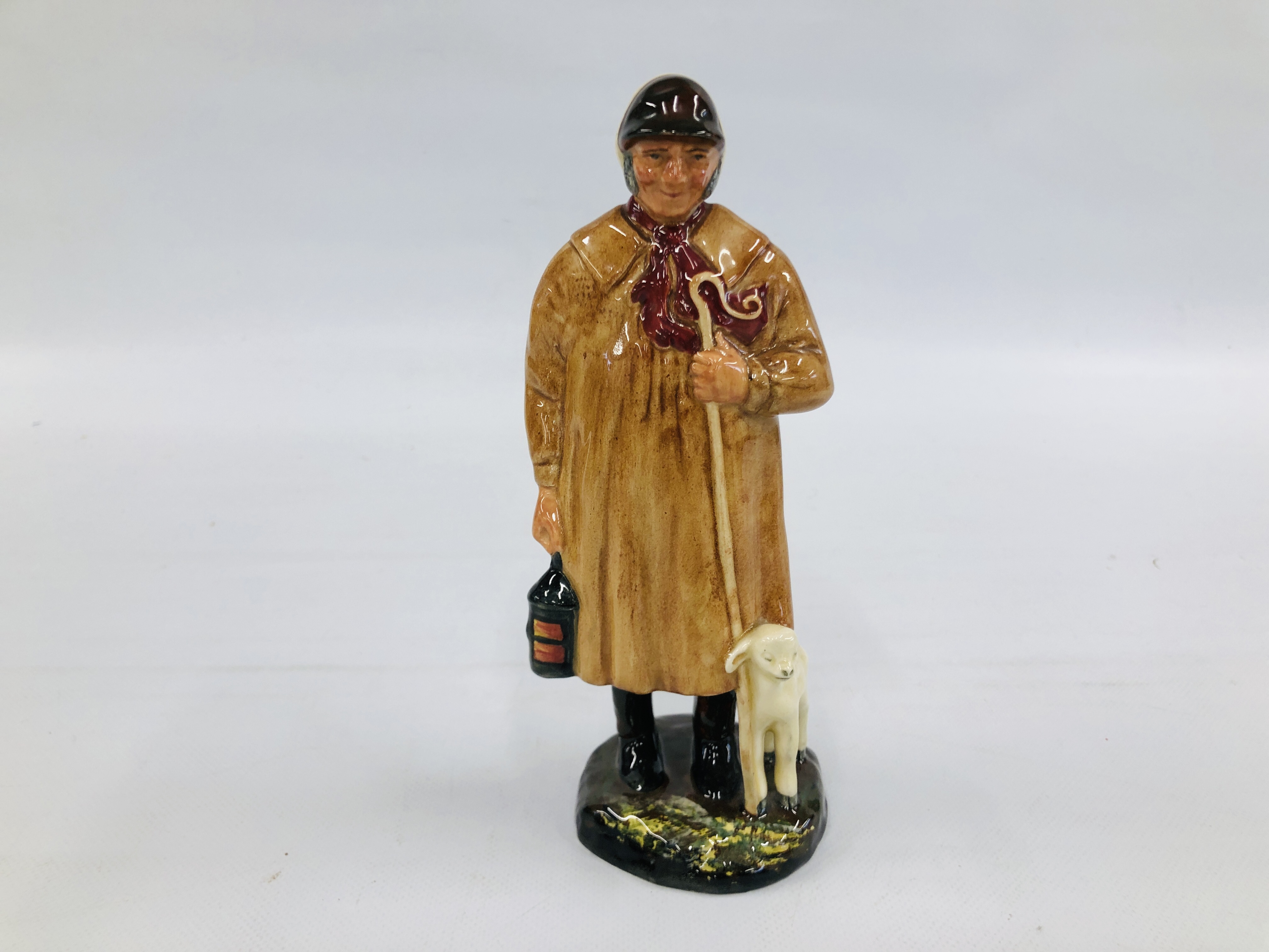 ROYAL DOULTON FIGURE OF "THE SHEPHERD" H.N. 1975 R NO. 842485 22CM H.