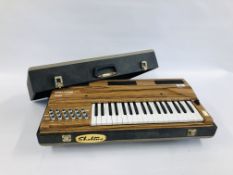 A SHELTONE MAJOR COMPANION RETRO KEYBOARD - COLLECTORS ITEM ONLY