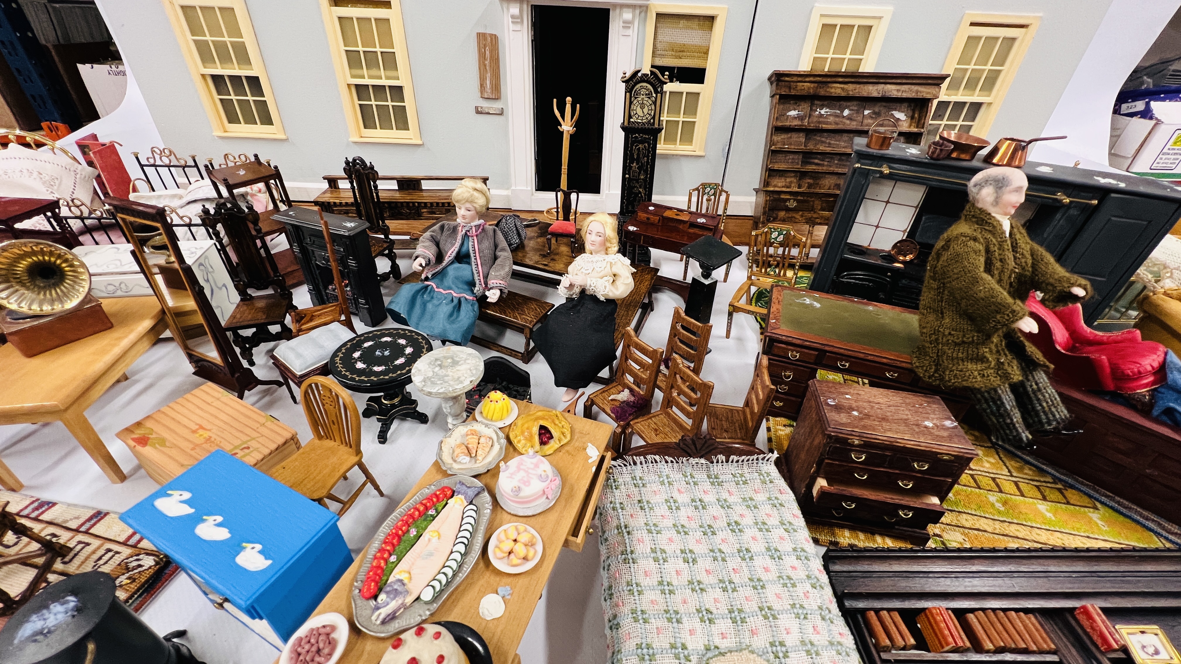 A LARGE DOLLS HOUSE WITH DUTCH GABLES AND ATTIC, BEDROOMS HOBART-COBBE, W 93CM, D 54CM, - Image 8 of 28