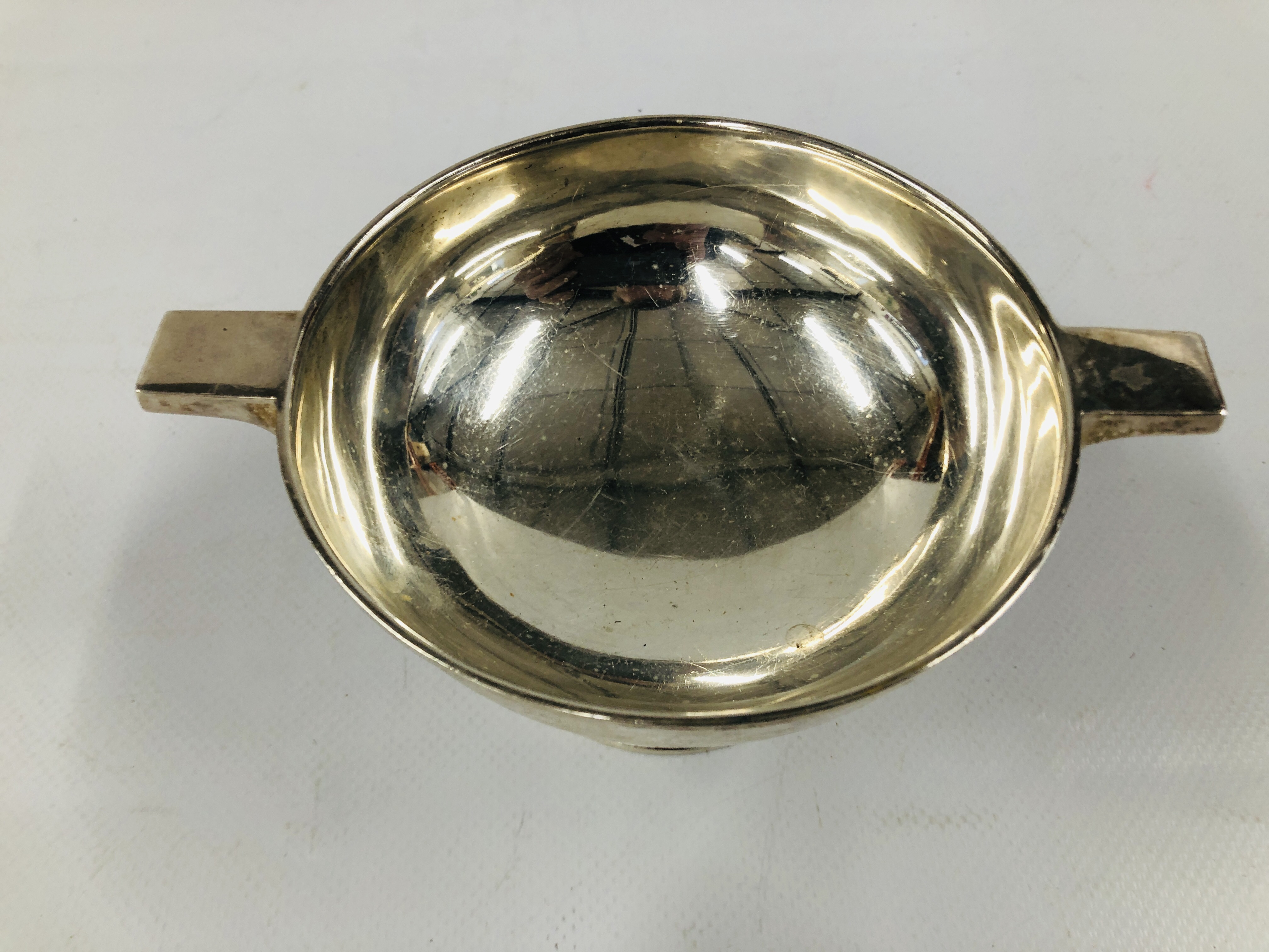 A SILVER FOOTED TWO HANDLED BOWL - BOWL DIAMETER 11.5CM. - Image 2 of 8