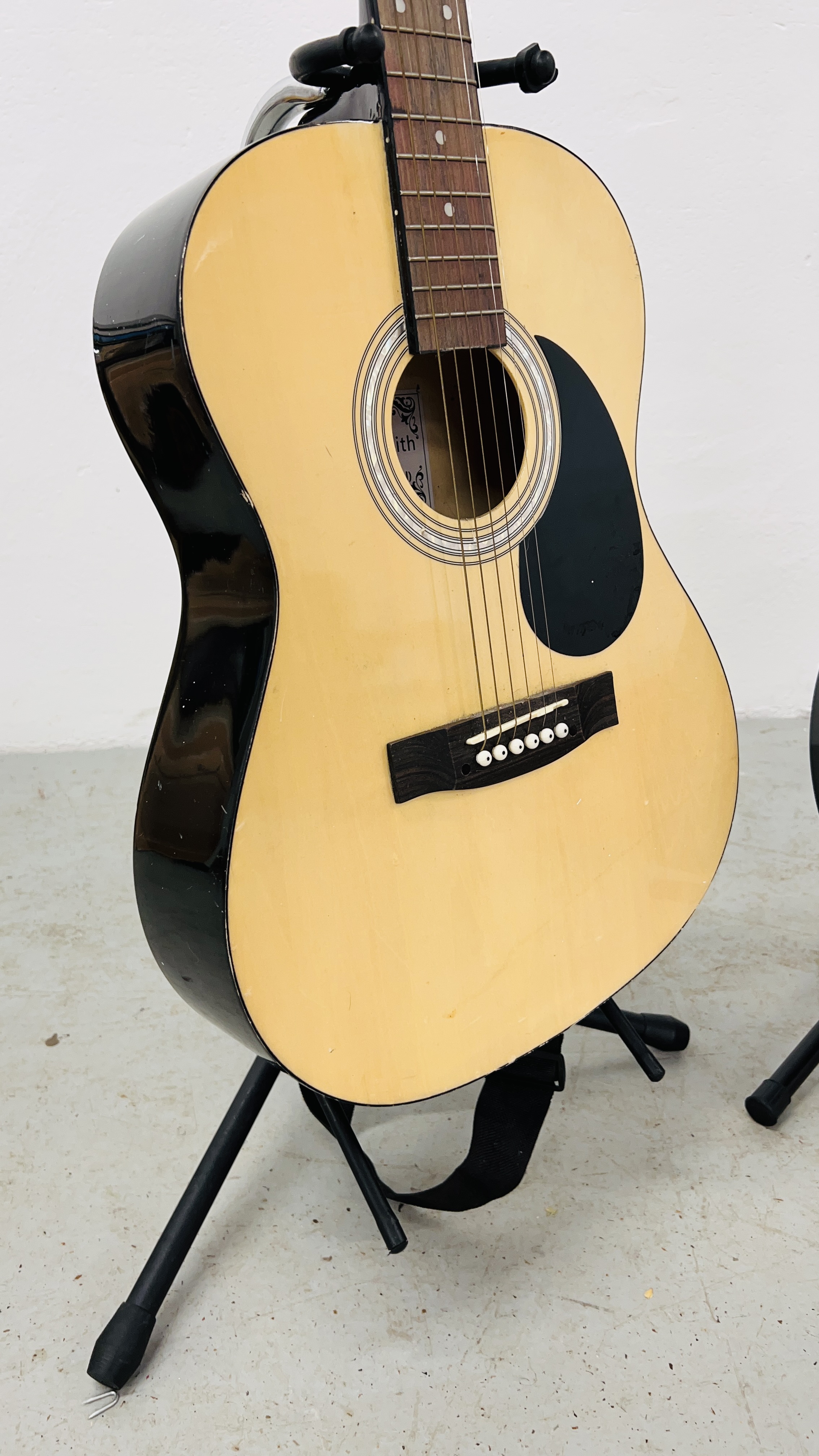 2 ACOUSTIC GUITARS ON STANDS TO INCLUDE STAGG & MARTIN SMITH. - Image 9 of 9