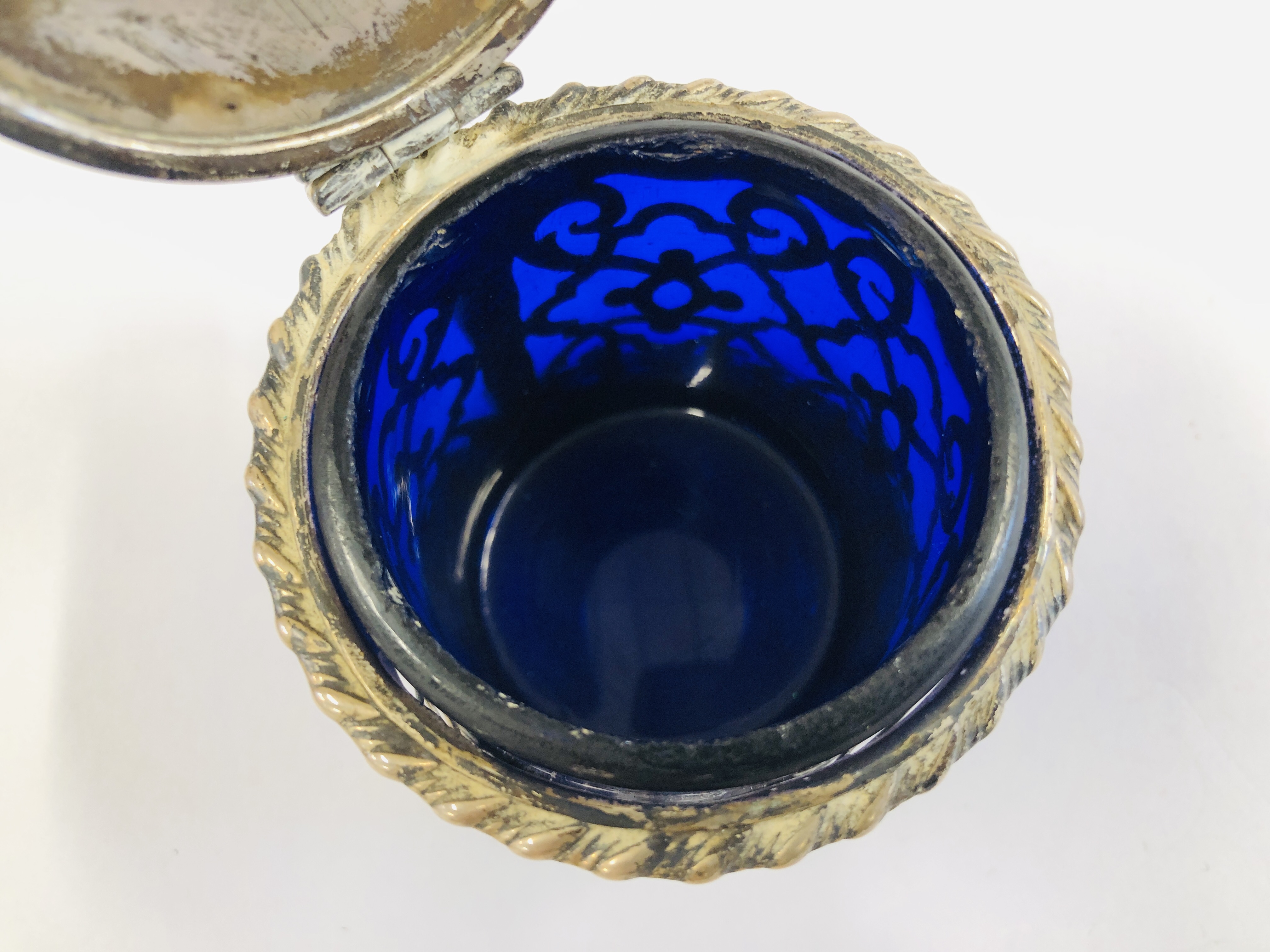 AN ANTIQUE SILVER MUSTARD, BLUE GLASS LINER, - Image 12 of 15