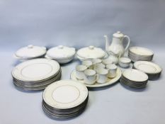 A COLLECTION OF ROYAL DOULTON CARNATION H 5084 DINNERWARE,