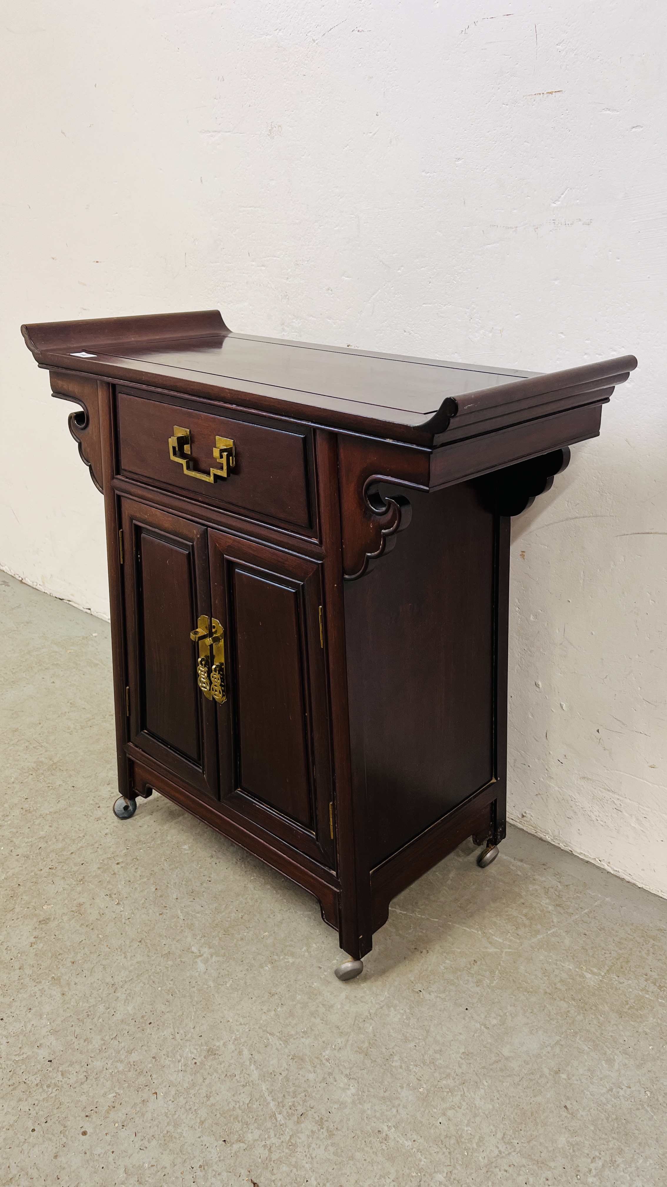 A CHINESE HARDWOOD ALTAR CABINET WITH SINGLE DRAWER AND BRASS HANDLES, W 76CM, D 36CM, H 80CM. - Image 2 of 8