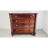 A VICTORIAN MAHOGANY FOUR DRAWER CHEST WITH SPLIT TURNED DETAIL W 106CM, D 51CM, H 98CM.