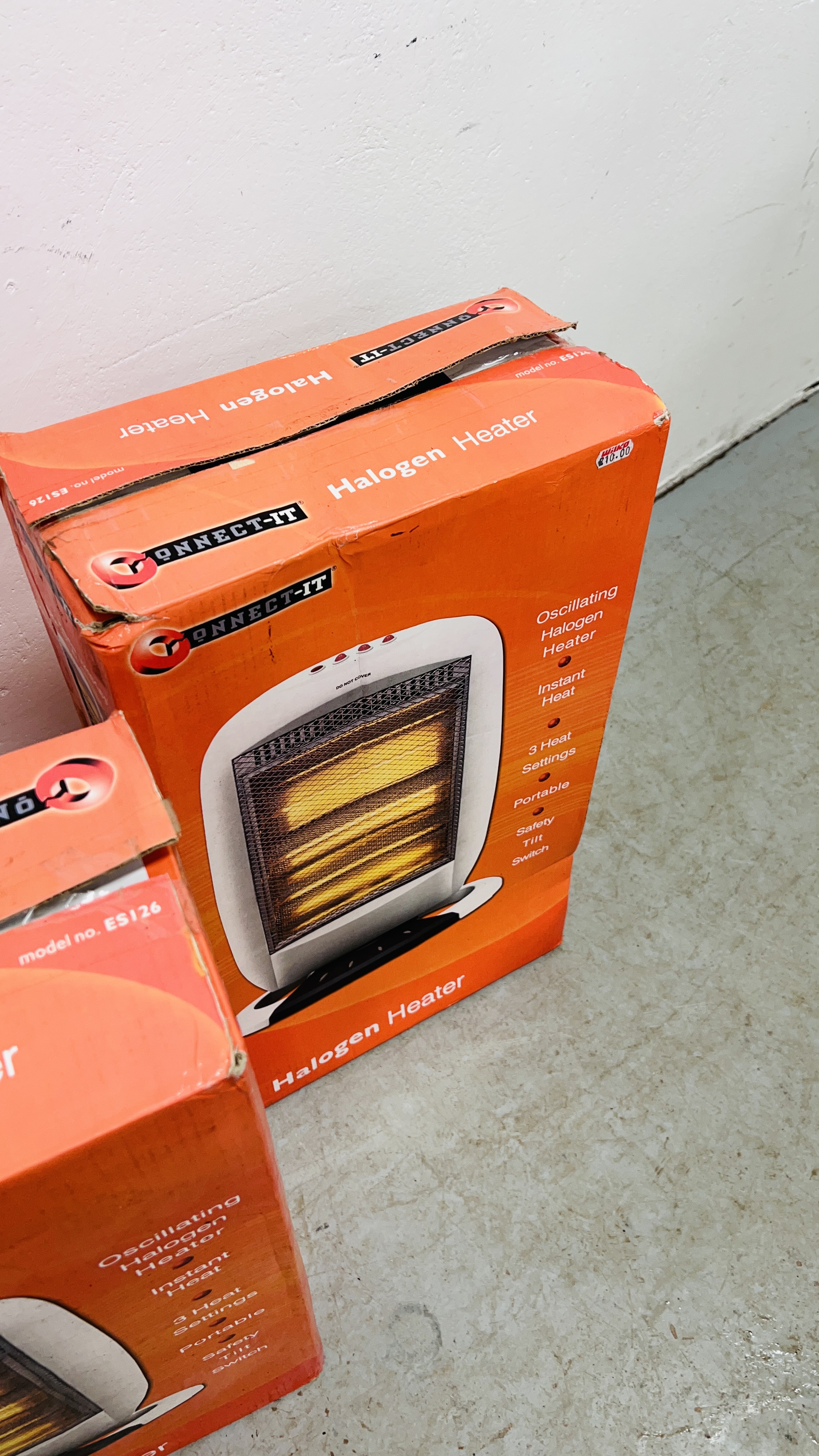 TWO BOXED CONNECT-IT HALOGEN HEATERS - SOLD AS SEEN. - Image 4 of 5