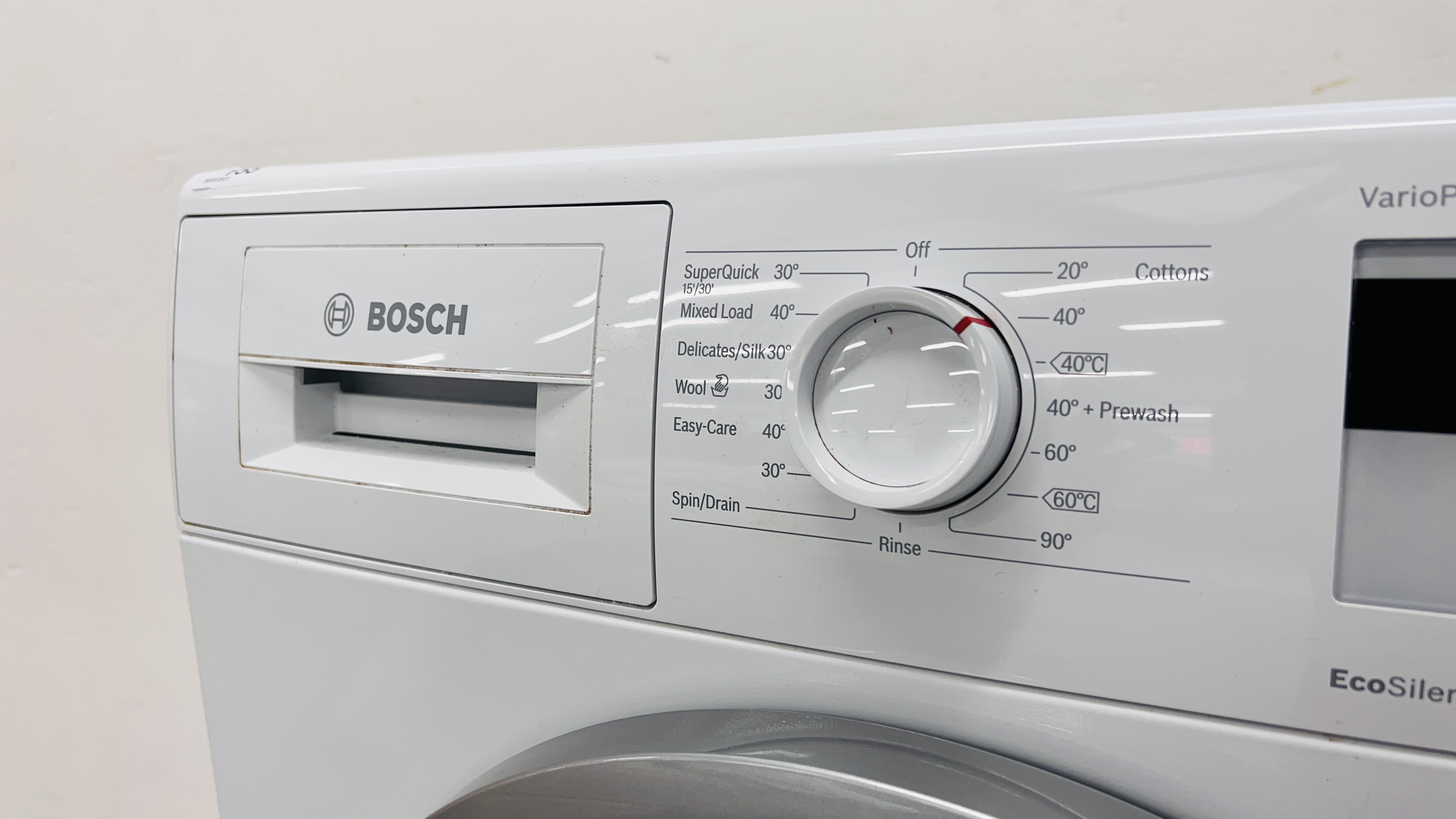 BOSCH VARIO PERFECT SERIE/4 WASHING MACHINE - SOLD AS SEEN - Image 3 of 9