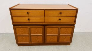 A RETRO G PLAN TEAK 4 DRAWER 2 DOOR SIDEBOARD W 106CM X D 48CM X H 74CM.