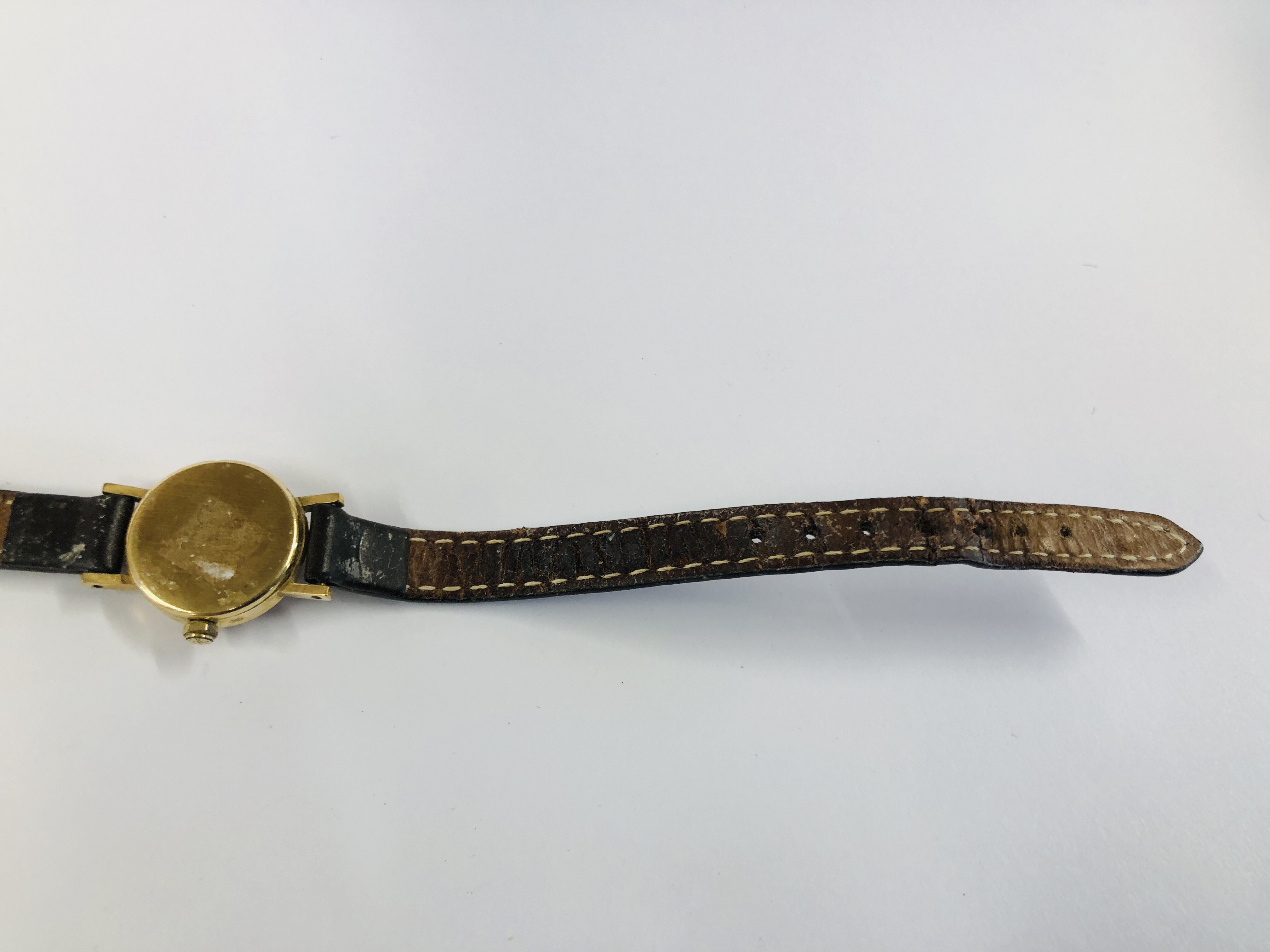 LADIES ROAMER 9CT GOLD CASED WRIST WATCH ON A BROWN LEATHER STRAP. - Image 12 of 12