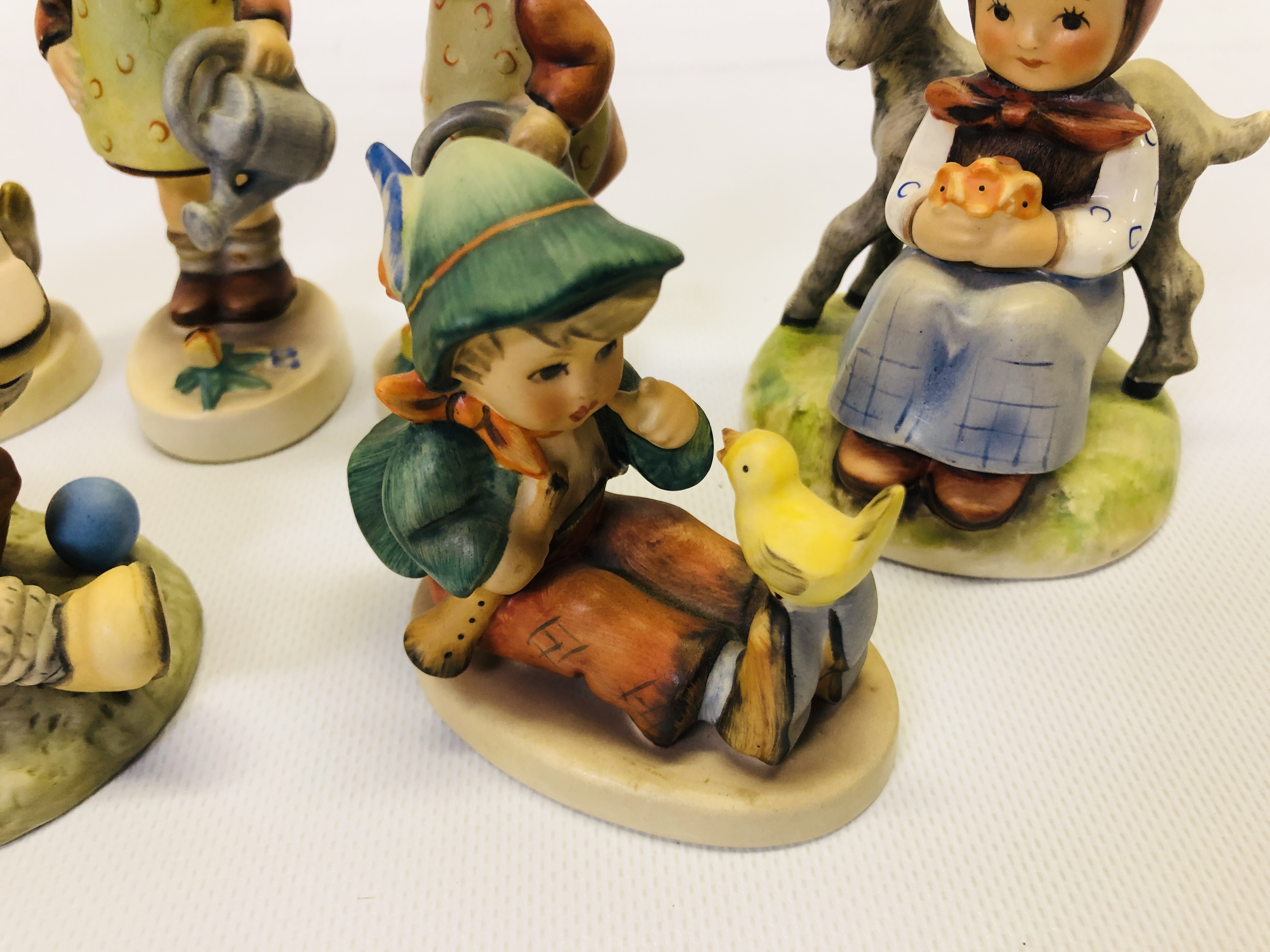 A GROUP OF 6 ASSORTED "GOEBEL" CABINET ORNAMENTS TO INCLUDE "PALS BH 4" ETC. - Image 5 of 9