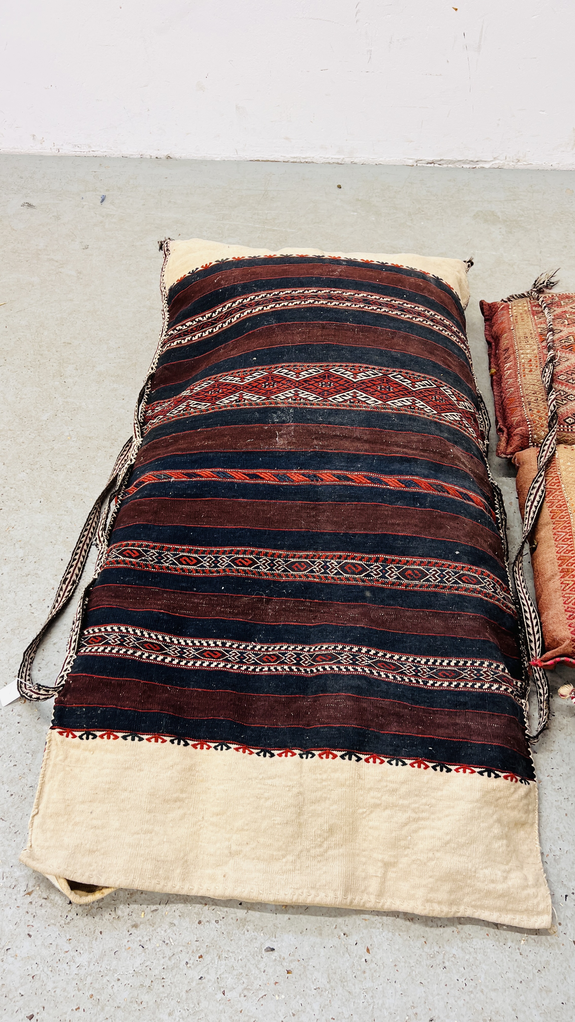 TWO PAIRS OF MIDDLE EASTERN HANDCRAFTS CUSHIONS ALONG WITH A FURTHER LARGER FLAT WEAVE EXAMPLE - Image 6 of 6