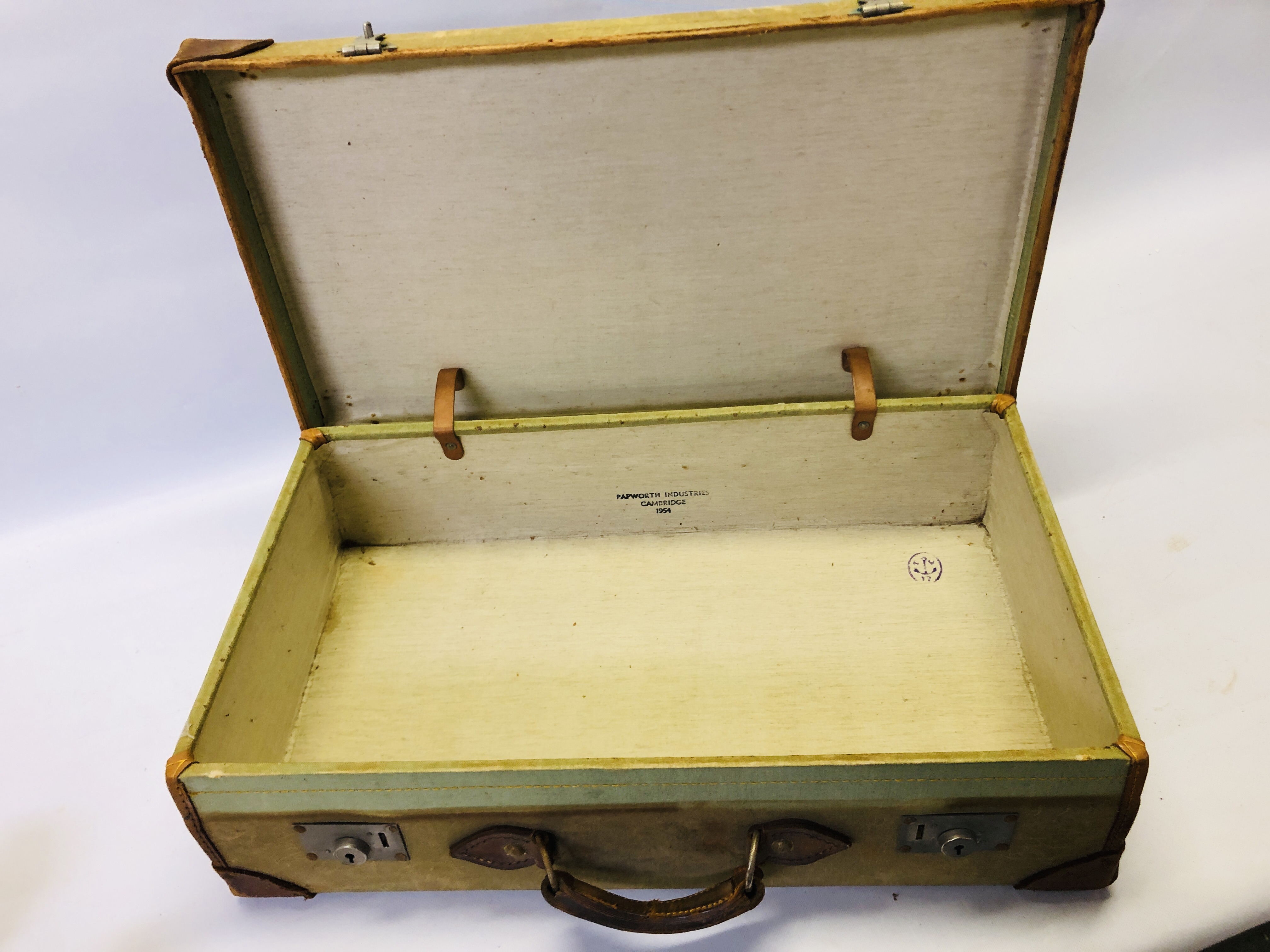 A VINTAGE CANVAS AND LEATHER BOUND SUITCASE STAMPED. - Image 6 of 6