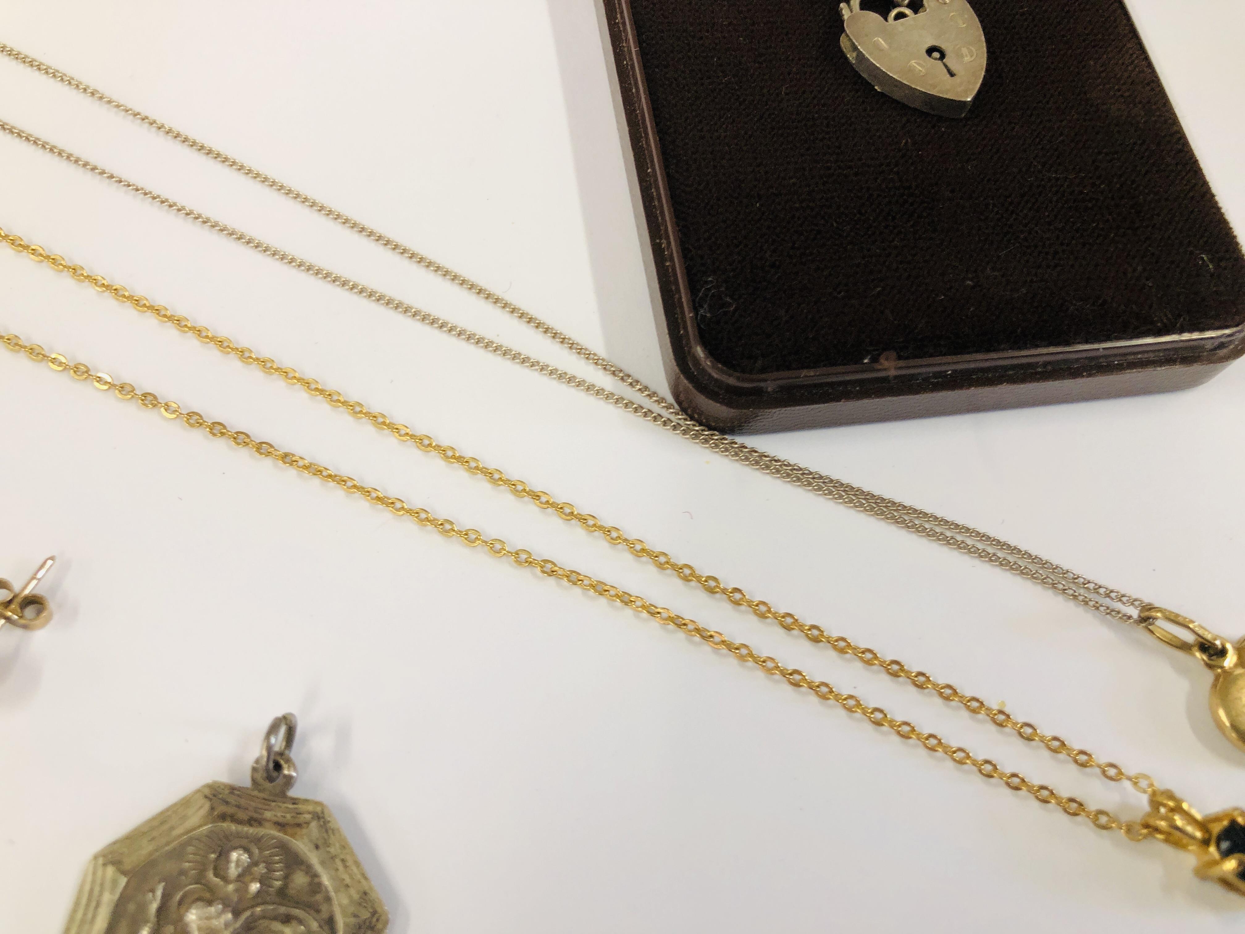 YELLOW METAL SINGLE STONE PENDANT AND NECKLACE, 9CT GOLD HEART PENDANT ON A SILVER CHAIN, - Image 3 of 10
