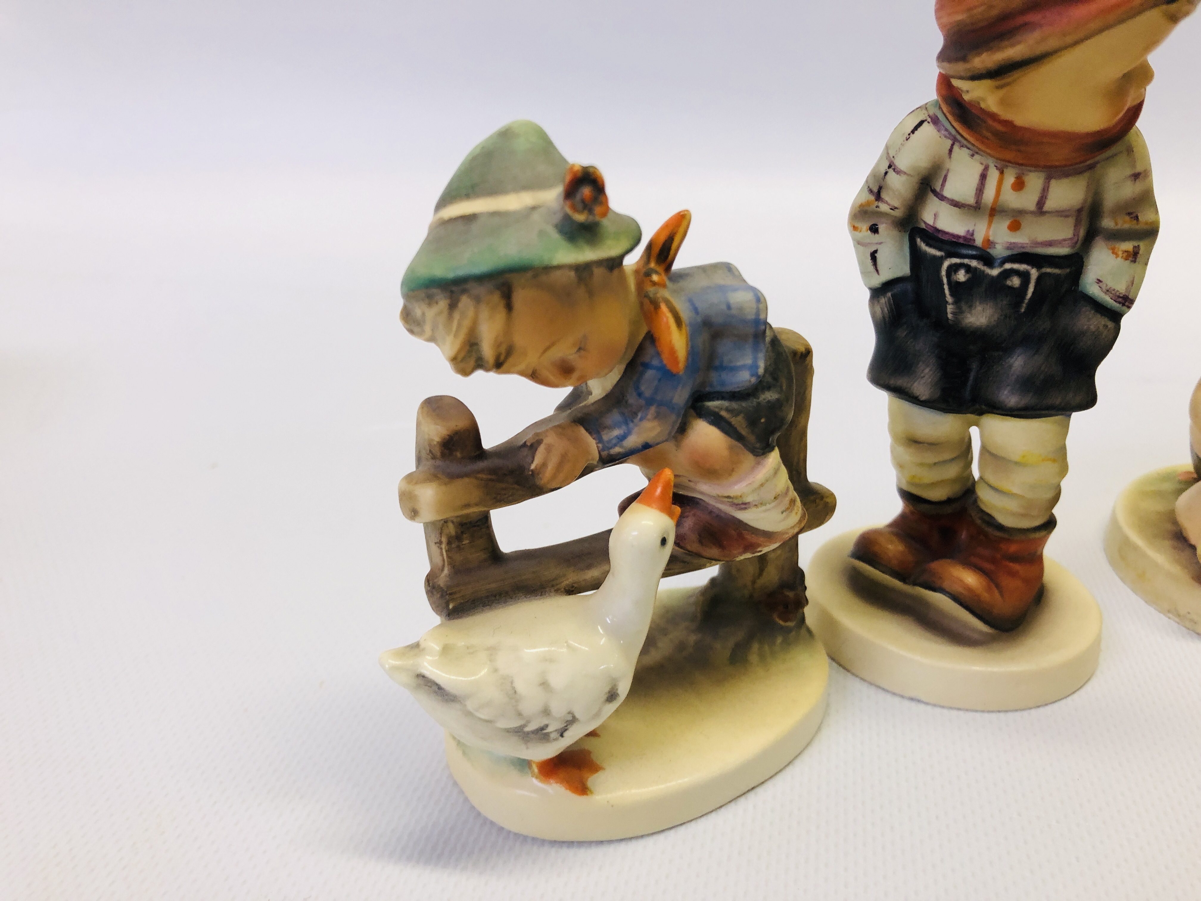 A GROUP OF 6 ASSORTED "GOEBEL" CABINET ORNAMENTS TO INCLUDE TWO EXAMPLES OF A SEATED CHILD WITH - Image 6 of 9