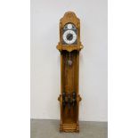 A MODERN LIGHT OAK FINISH "TEMPUS FUOIL" OPEN FRONTED LONGCASE CLOCK WITH CARVED DETAIL HEIGHT 90CM.