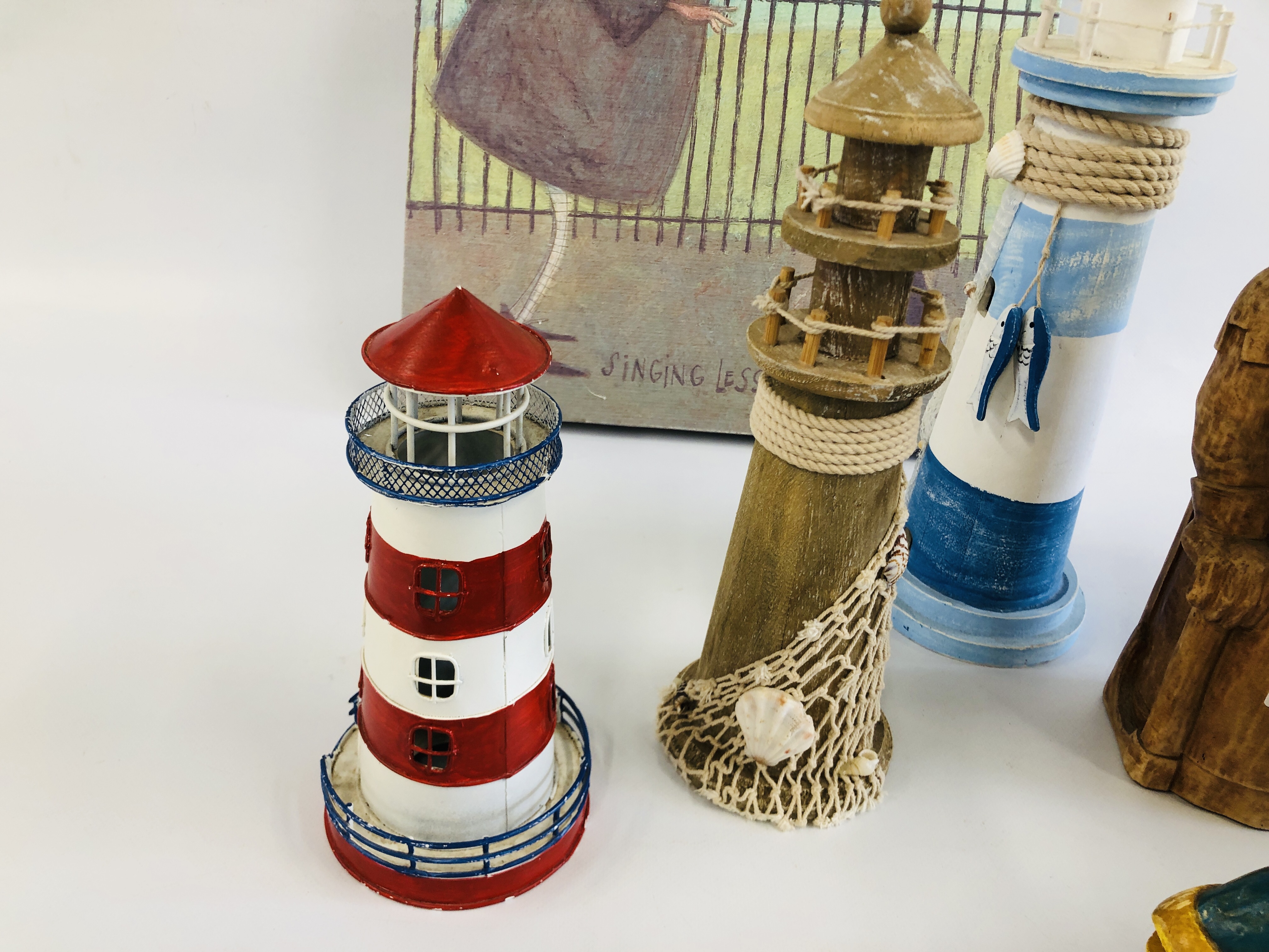 A GROUP OF DECORATIVE EFFECTS TO INCLUDE WOODEN LIGHTHOUSE, WOODEN FISH, WOODEN FISHERMAN FIGURES, - Image 5 of 8