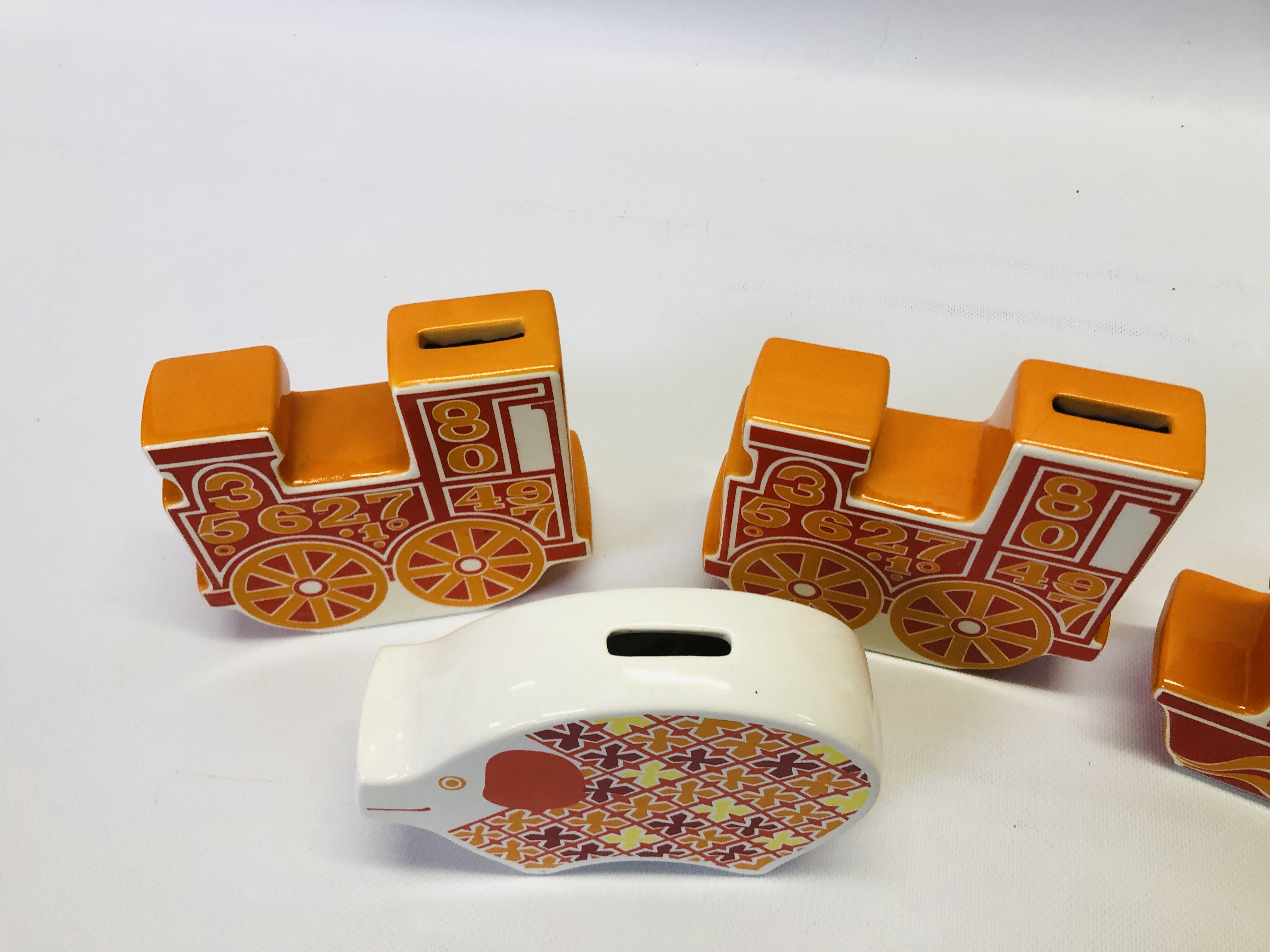 A GROUP OF 4 MID CENTURY CARLTON WARE CERAMIC MONEY BOXES. - Image 3 of 7