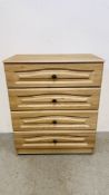 A MODERN LIGHT OAK FINISH FOUR DRAWER BEDROOM CHEST - W 77CM. D 41CM. H 93CM.