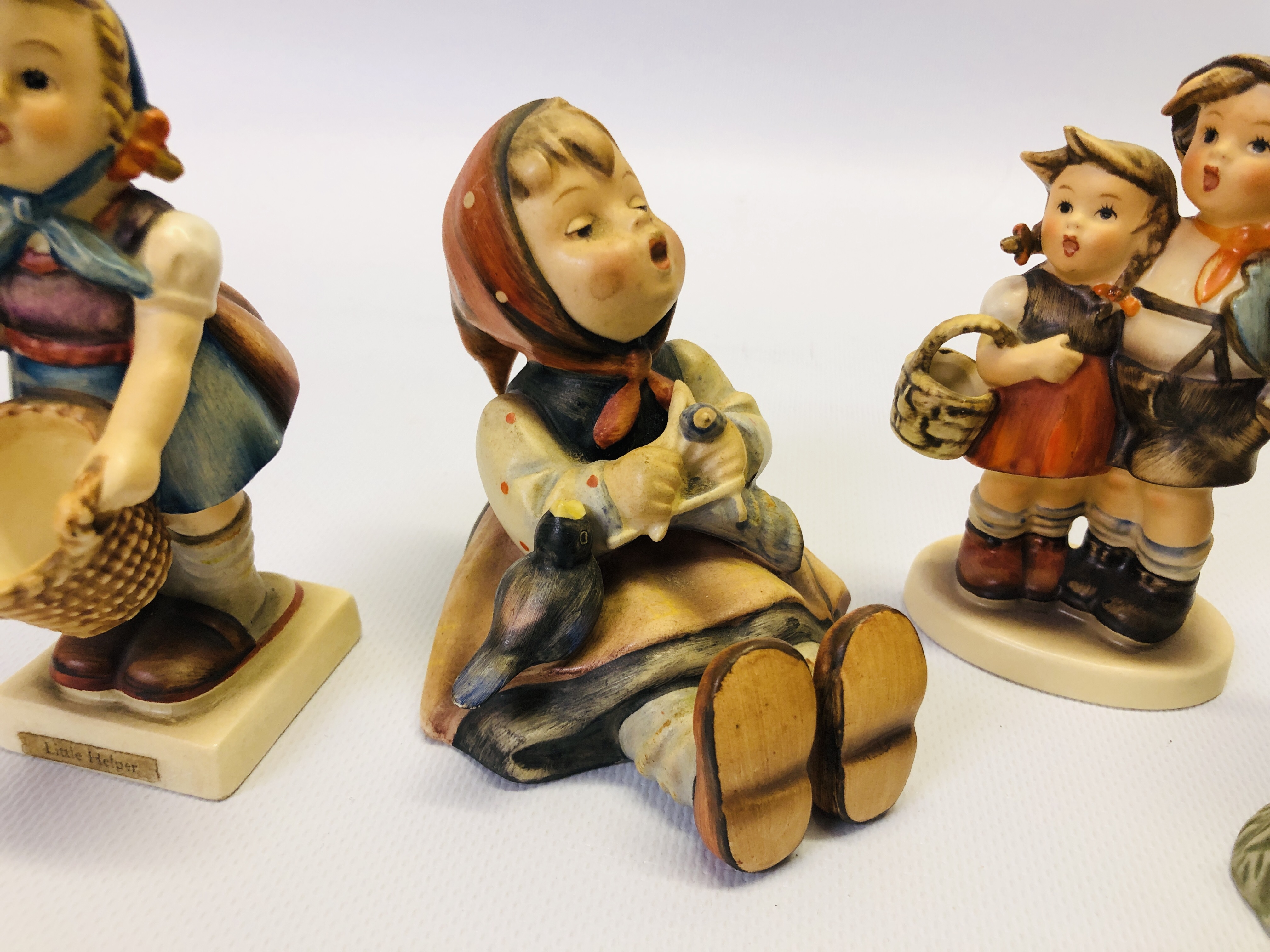 A GROUP OF 6 ASSORTED "GOEBEL" CABINET ORNAMENTS T O INCLUDE "LITTLE HELPER" NATURES PRAYER BH55 - Image 3 of 10