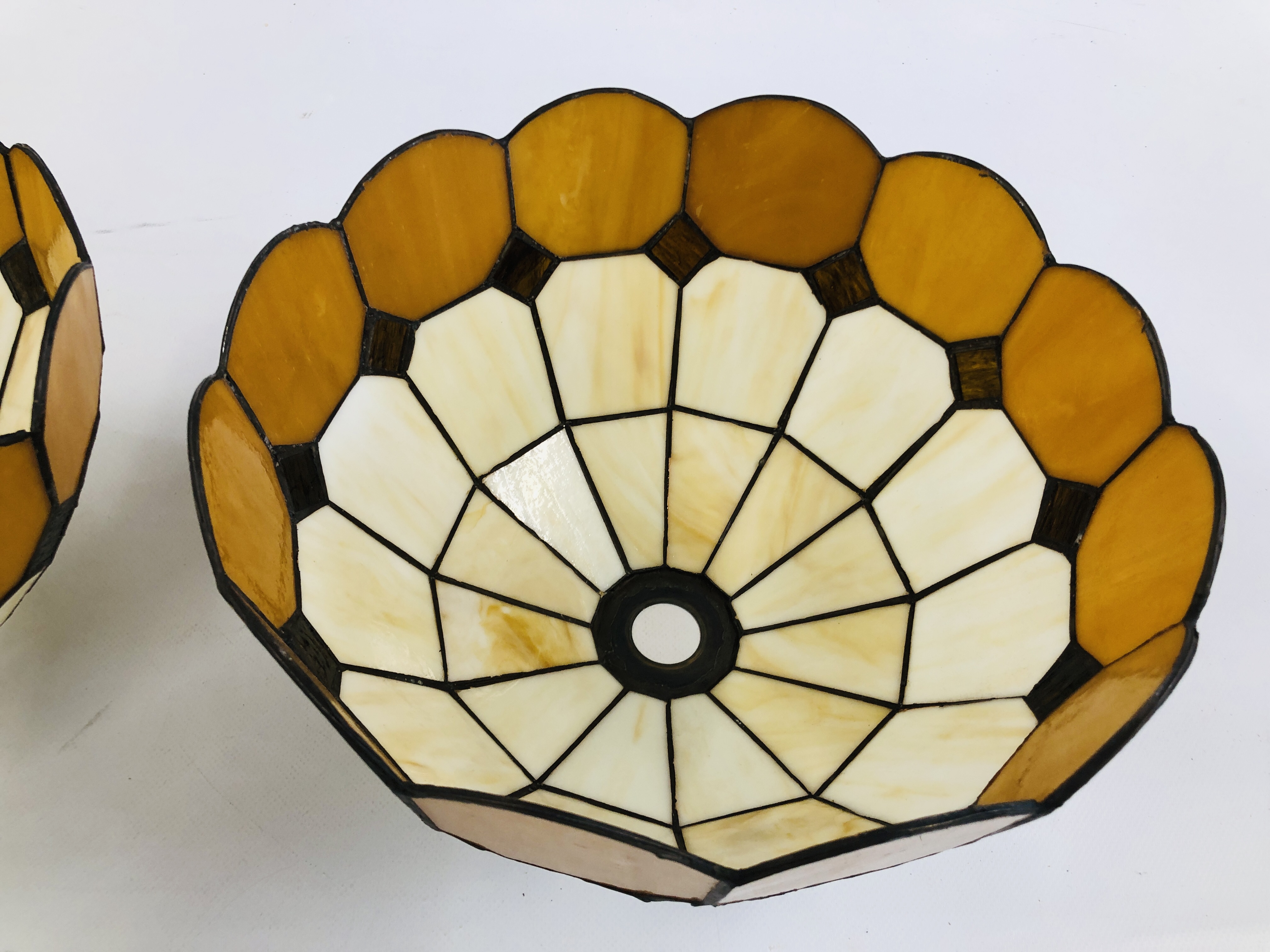 A PAIR OF TIFFANY STYLE LAMP SHADES. - Image 6 of 6