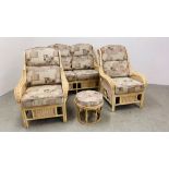 A GOOD QUALITY 3 PIECE CONSERVATORY SUITE COMPRISING OF 2 SEATER SOFA AND 2 ARM CHAIRS.