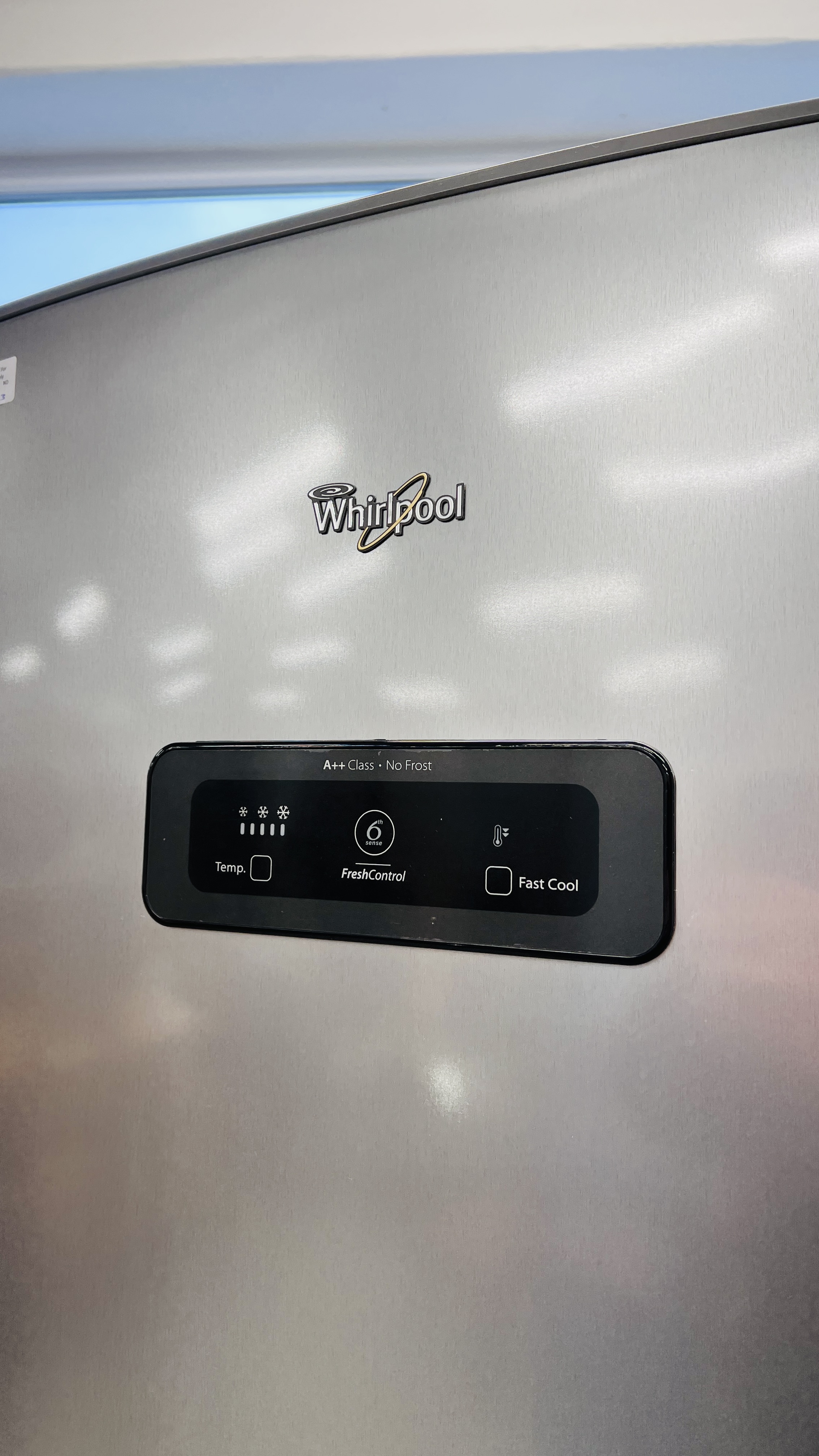 WHIRLPOOL 6th SENSE A++ CLASS NO FROST FRIDGE FREEZER - SOLD AS SEEN. - Image 2 of 10