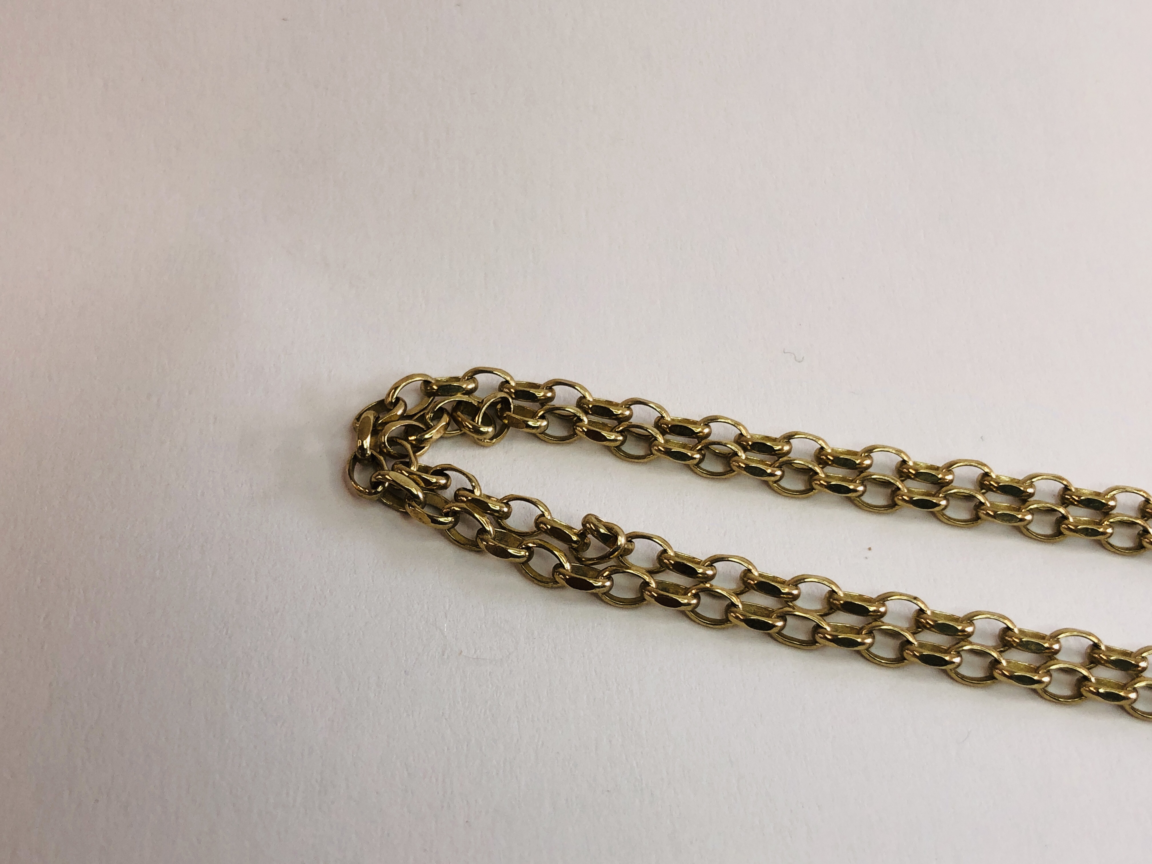 A 9CT GOLD BELCHER CHAIN ALONG WITH AN AMBER TYPE PENDANT L 70CM. - Image 6 of 12