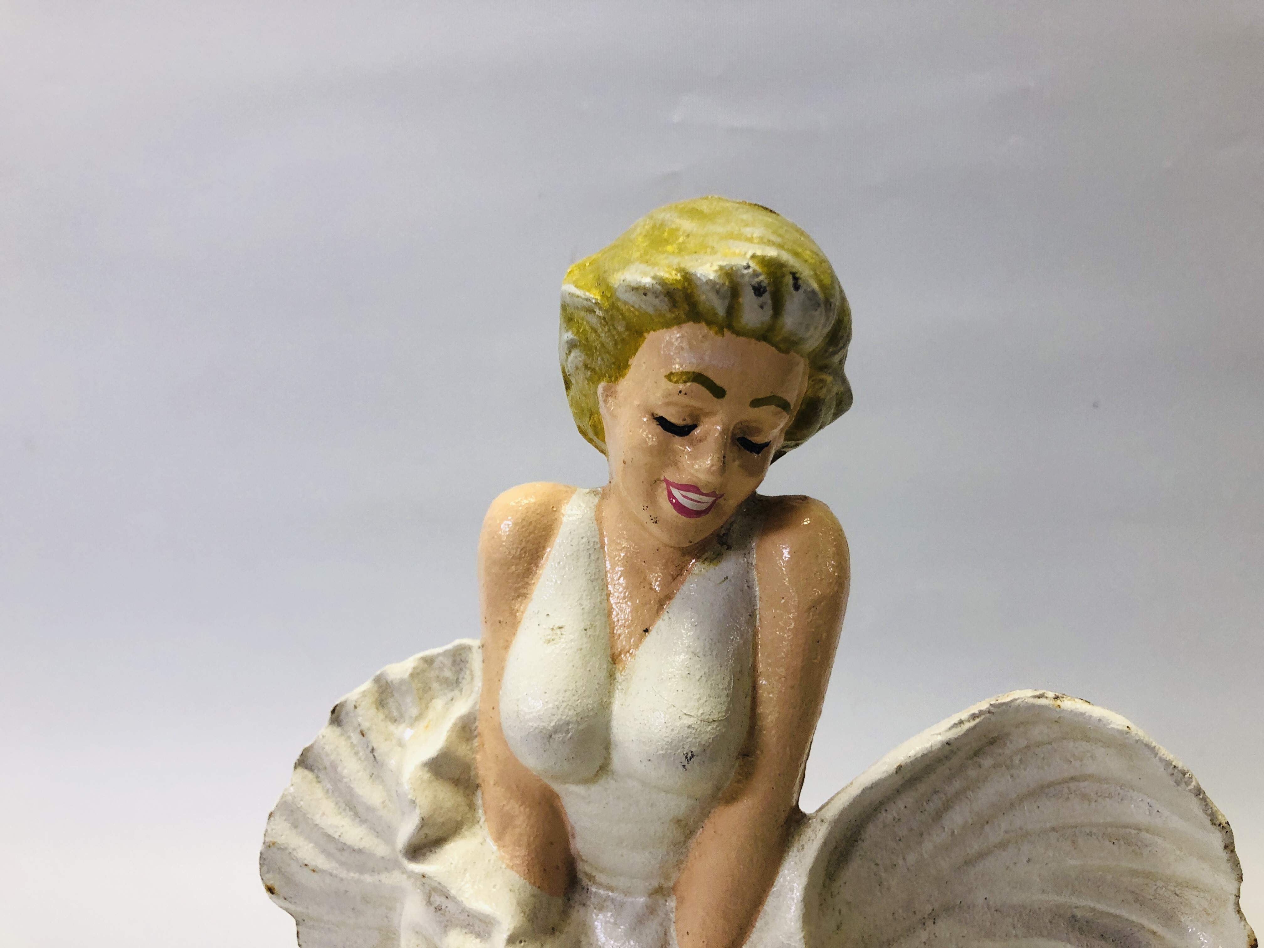 (R) MARILYN MONROE DOORSTOP - Image 2 of 4