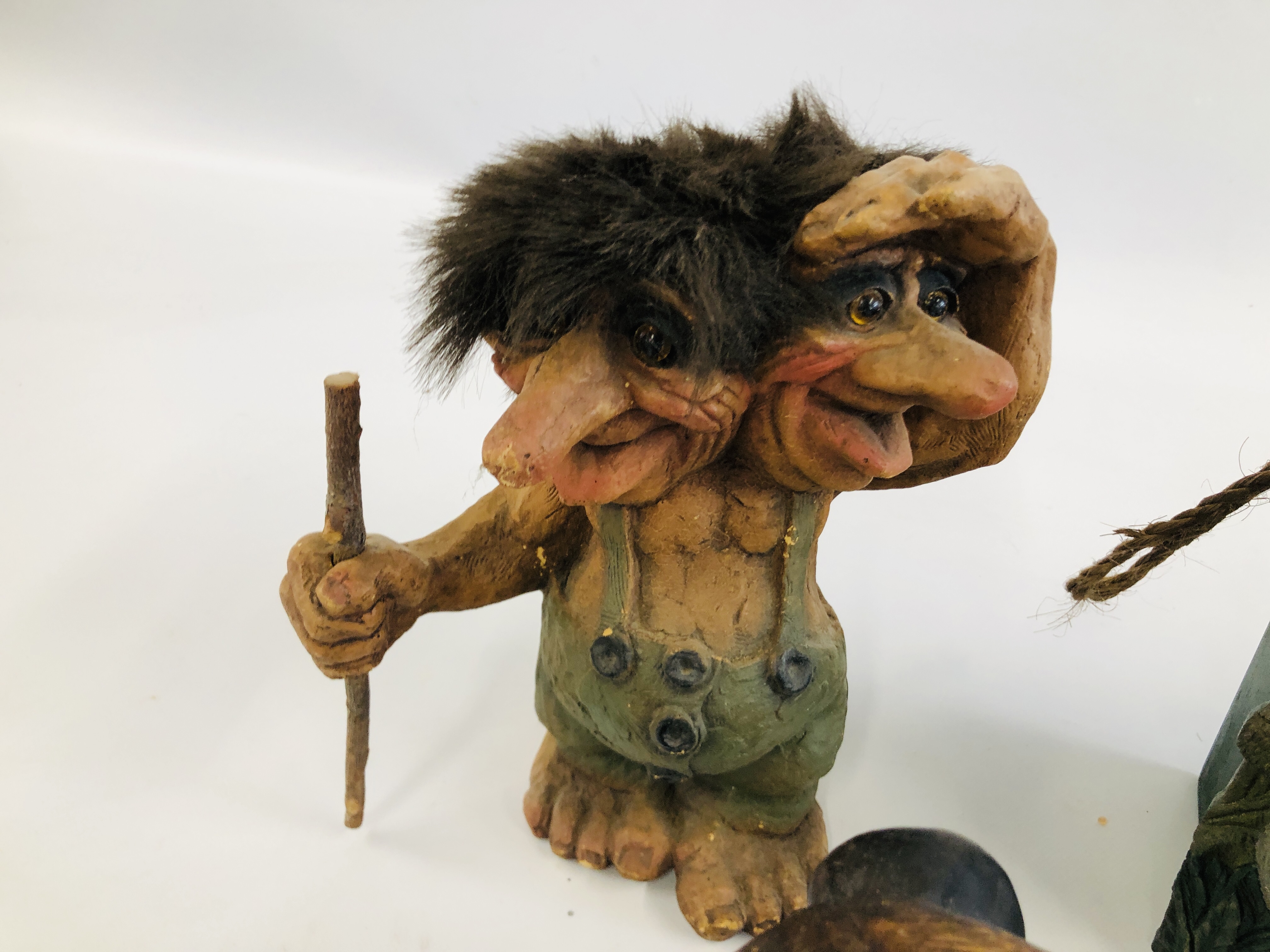 A TROLL SCULPTURE, HARDWOOD DOG & BONE PAINTED CARVED BIRD BOX. - Image 5 of 5