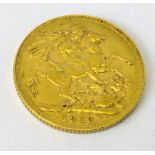 A 1913 FULL GOLD SOVEREIGN.