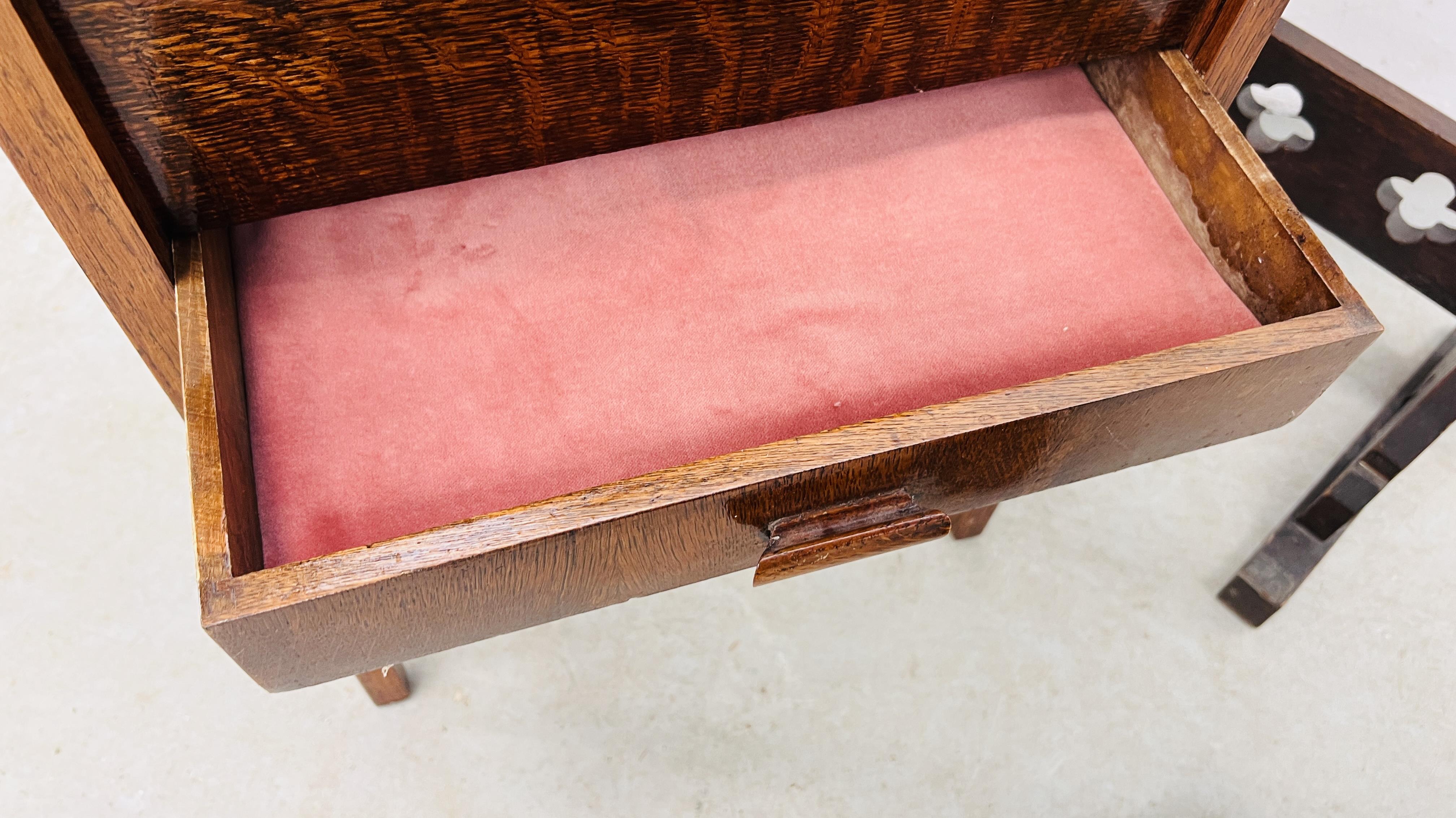 A VINTAGE SEWING BOX ALONG WITH A VINTAGE OAK BIBLE STAND. - Image 7 of 7