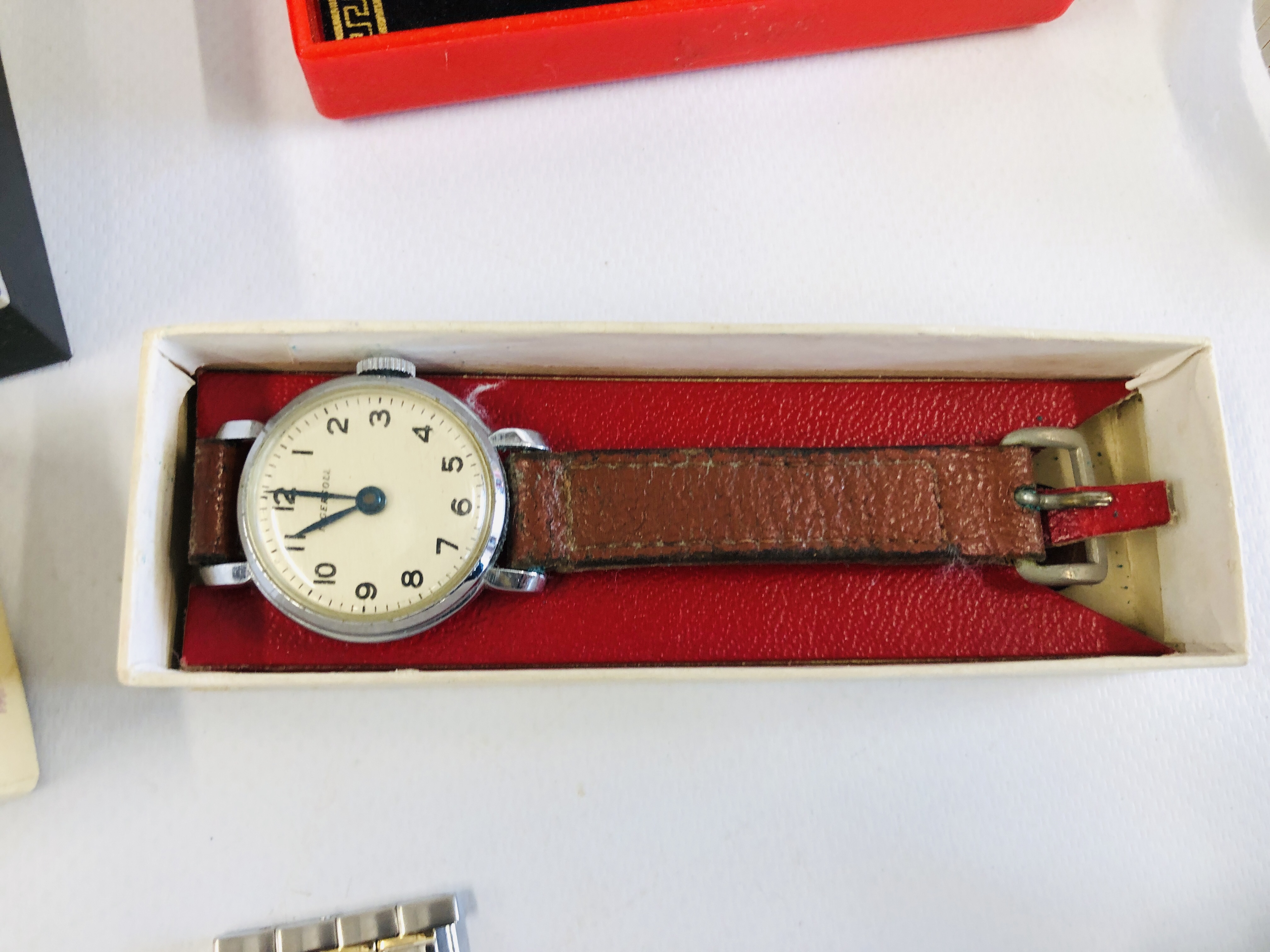 COLLECTION OF GENTS AND LADIES WRIST WATCHES TO INCLUDE MuDu ETC. - Image 6 of 8