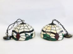 A PAIR OF TIFFANY STYLE HANGING LIGHT SHADES - TO BE FITTED BY A QUALIFIED ELECTRICIAN - SOLD AS