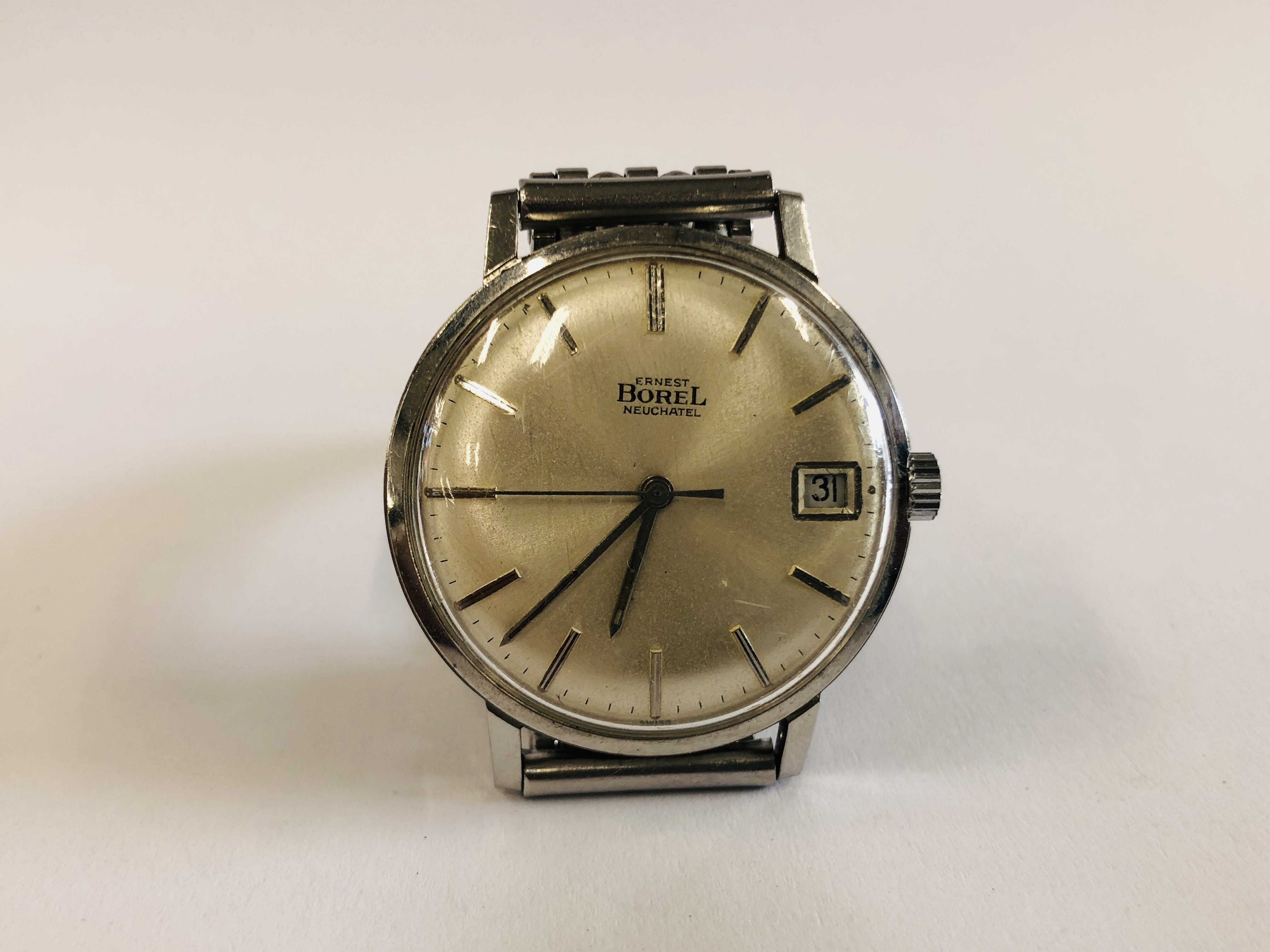 AN ORIGINAL 1960'S BOREL GENT'S WRIST WATCH AND BOX (WITH GUARANTEE AND SPARE WINDER). - Image 2 of 7