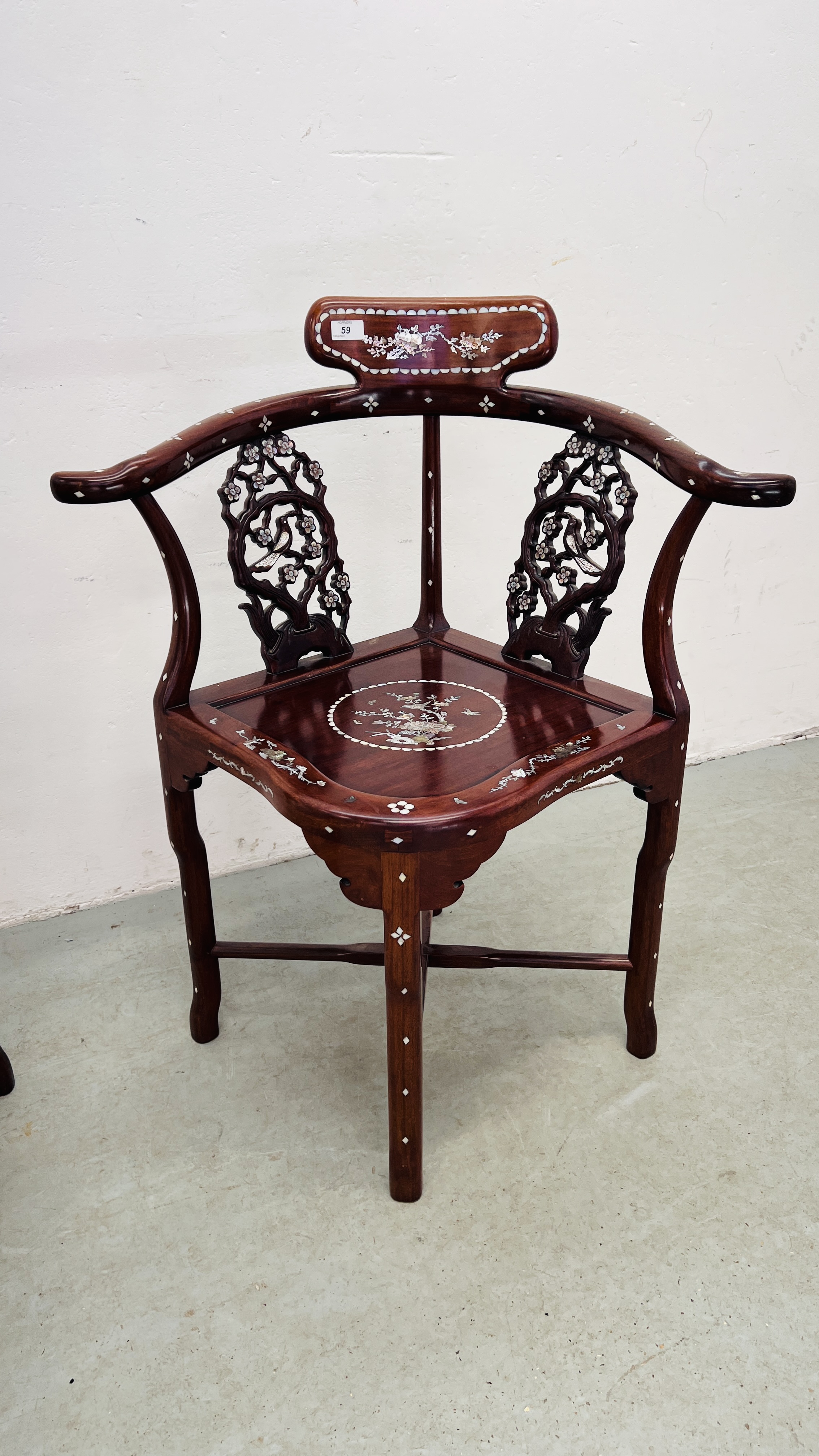 A PAIR OF ORIENTAL HARDWOOD AND MOTHER OF PEARL INLAID CORNER CHAIRS. - Image 2 of 14