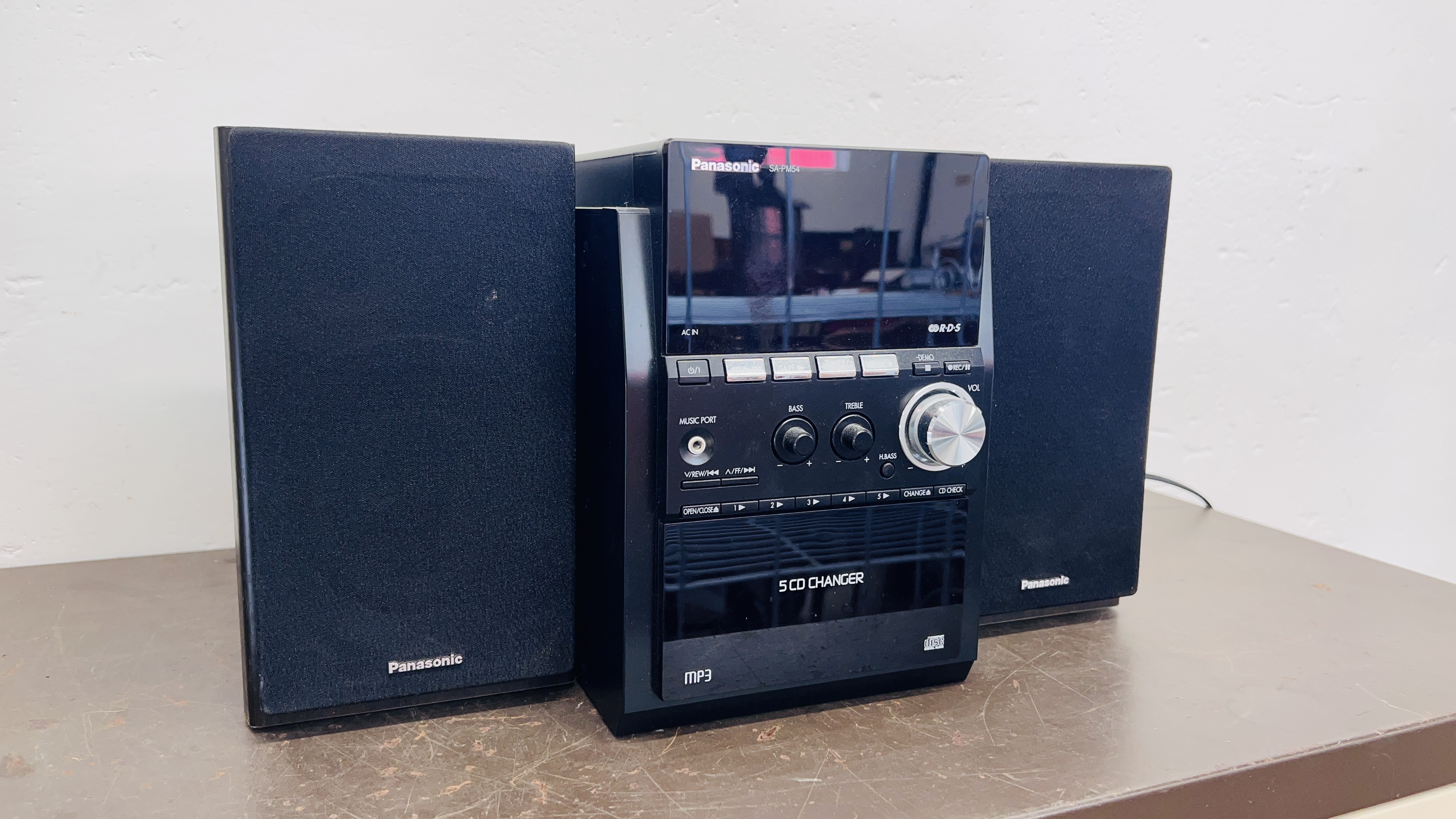 A PANASONIC 5 CD CHANGER HI-FI, MODEL SA-PM54 - SOLD AS SEEN.